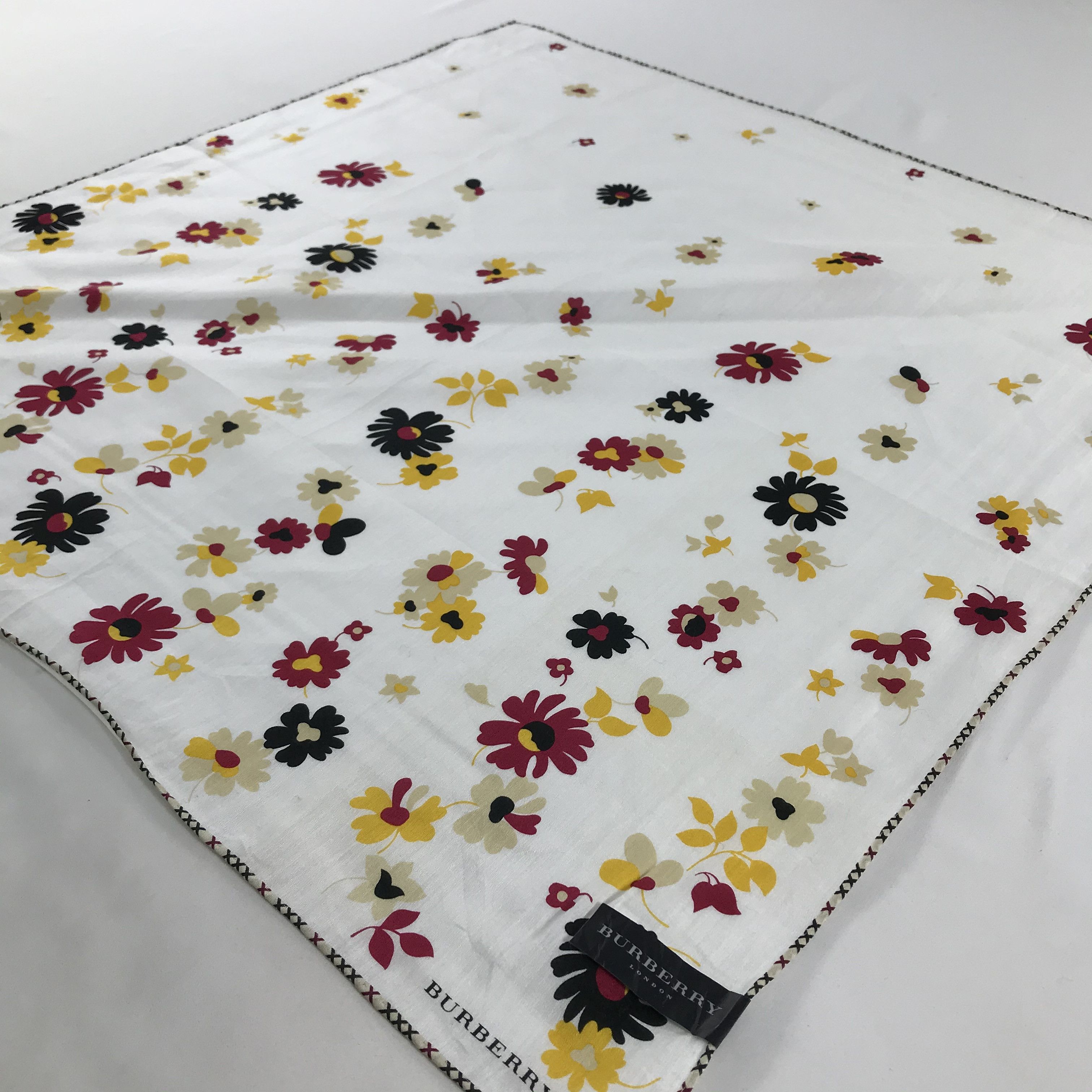 Burberry × Vintage Burberry Bandana / Handkerchief / Neckerchief - S1236 Size ONE SIZE - 2 Thumbnail
