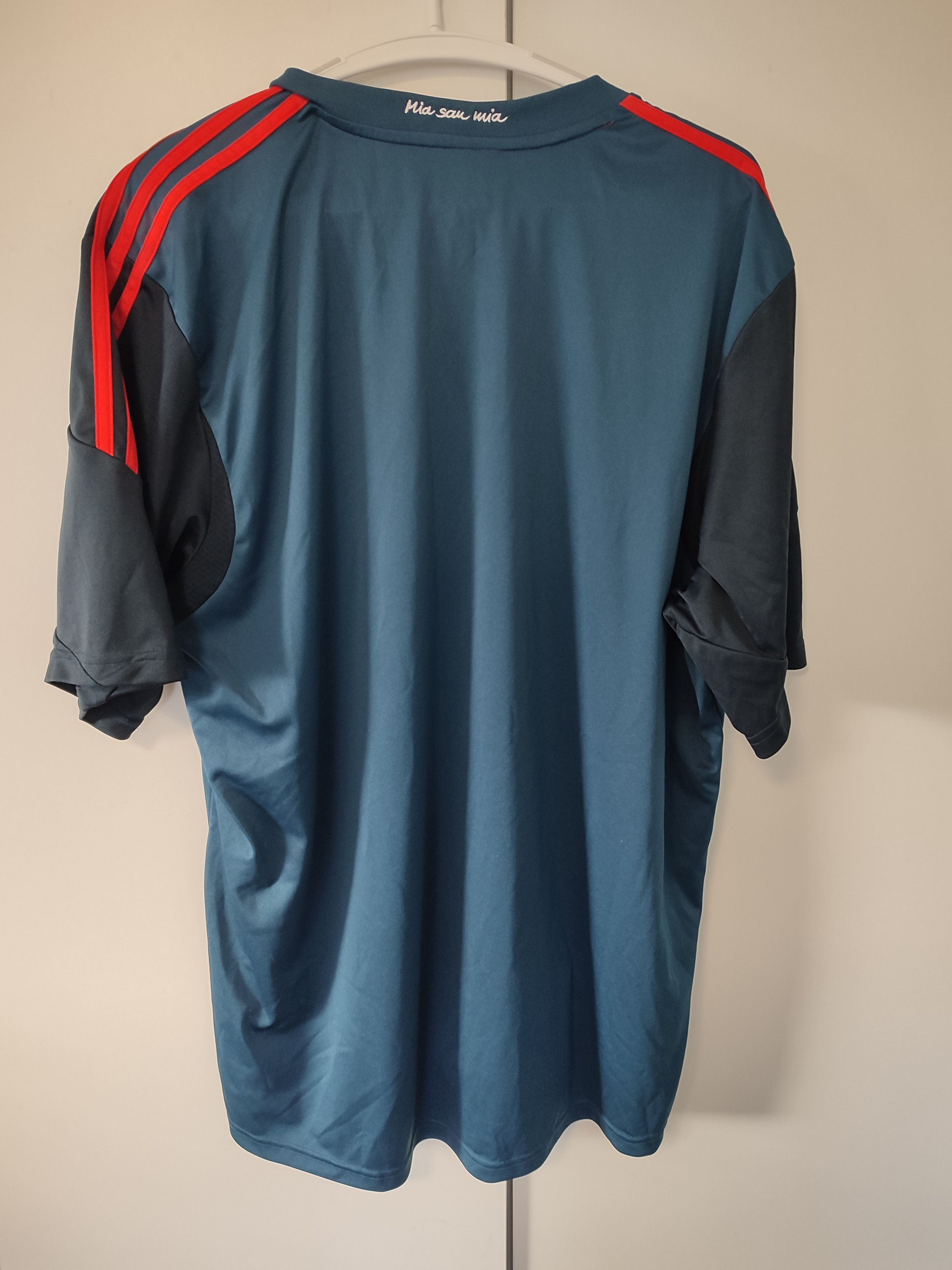Adidas BAYERN MUNICH 2013-14 Third FOOTBALL Kit SHIRT Size US XXL / EU 58 / 5 - 17 Thumbnail