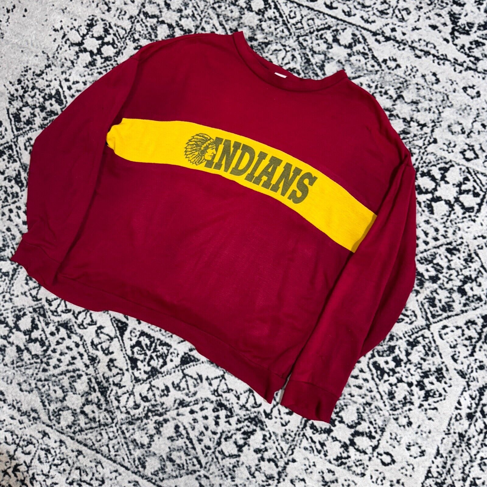 Vintage Vintage Red Burgundy Cotton Crewneck Size L Indians 70s Size US L / EU 52-54 / 3 - 2 Thumbnail