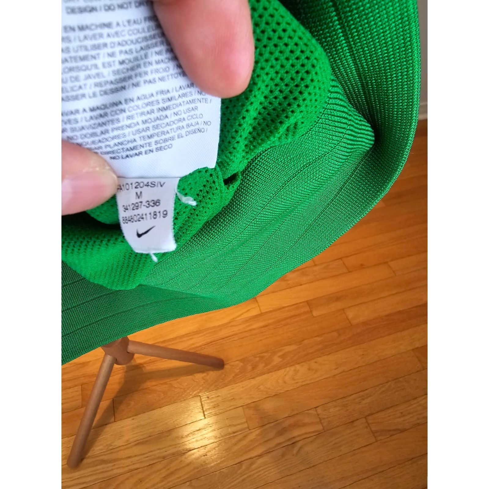Nike VINTAGE Nike Windbreaker Track Top Jacket Medium Mens Green 80s 90s Windbreaker Nylon Jacket Activewear Best Seller Size US M / EU 48-50 / 2 - 7 Thumbnail