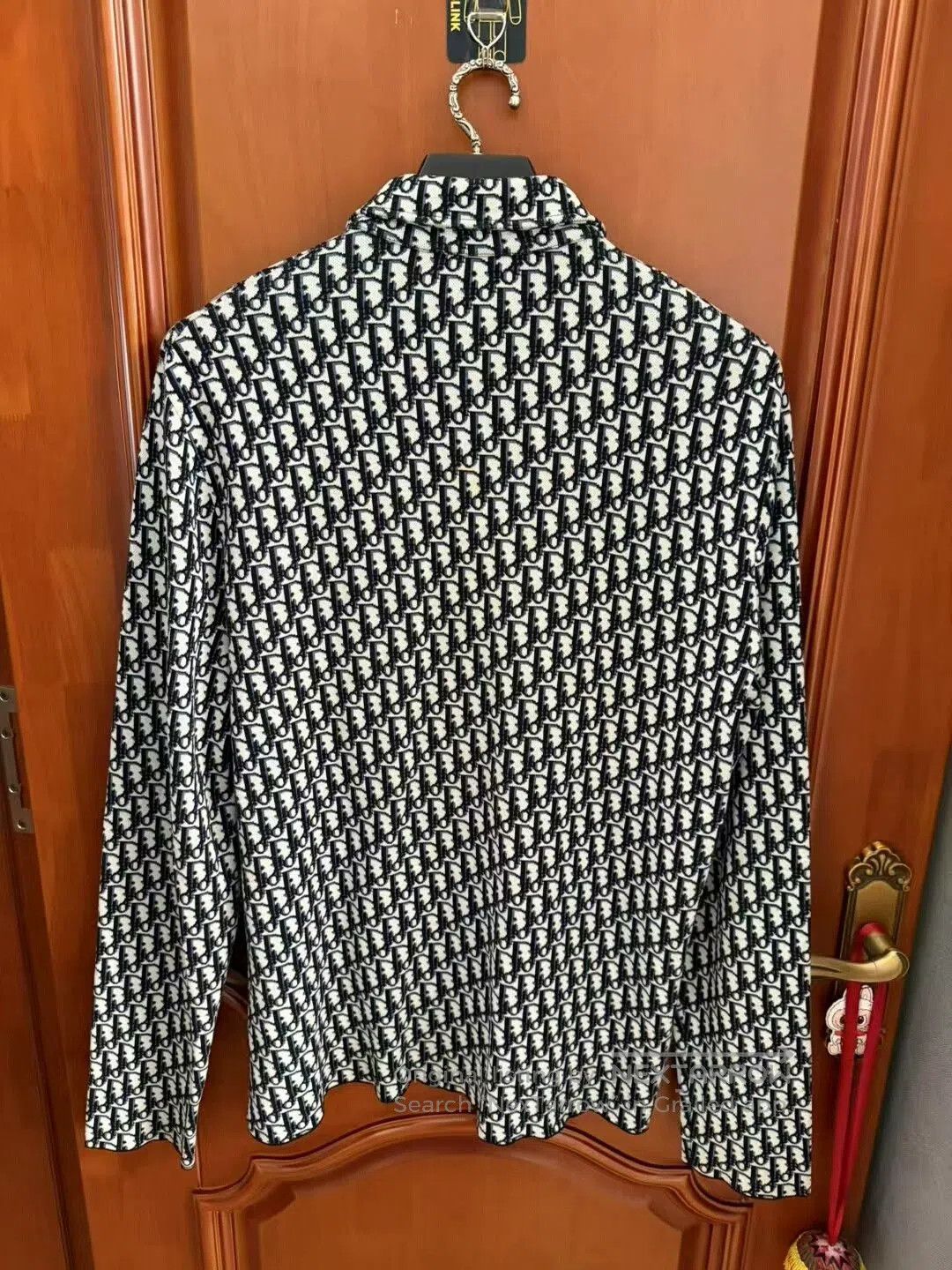 Dior dior logo long sleeve knit shirt size large. Size US L / EU 52-54 / 3 - 2 Thumbnail