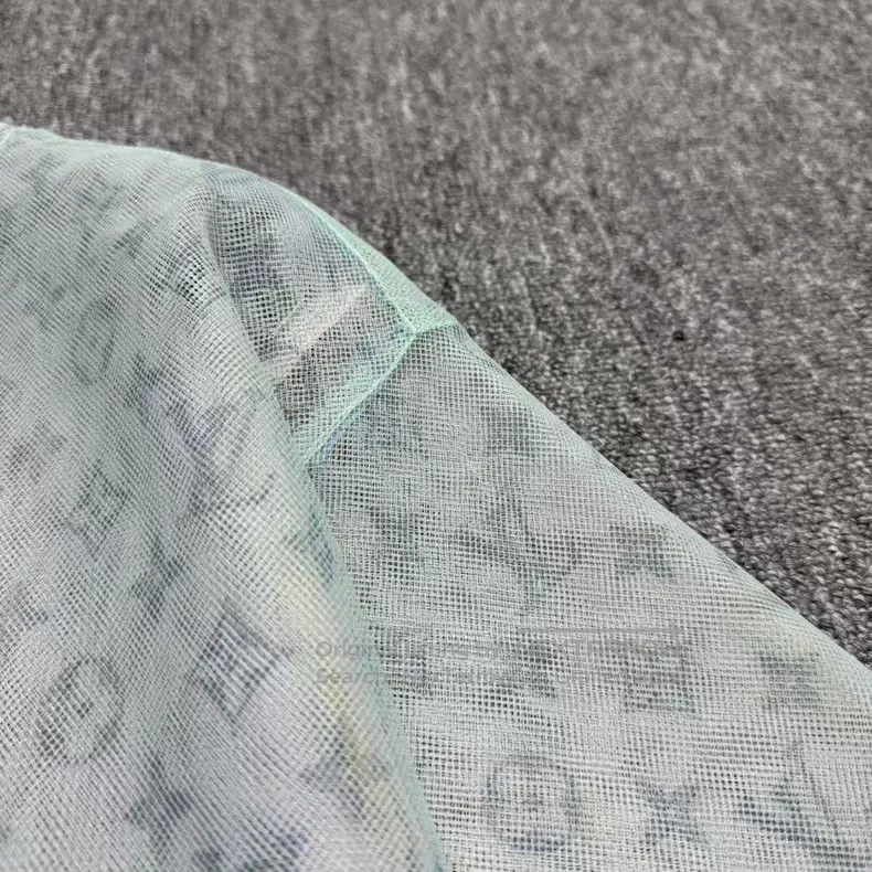 Louis Vuitton Louis Vuitton Organza Show Short Sleeves Size US XS / EU 42 / 0 - 3 Thumbnail