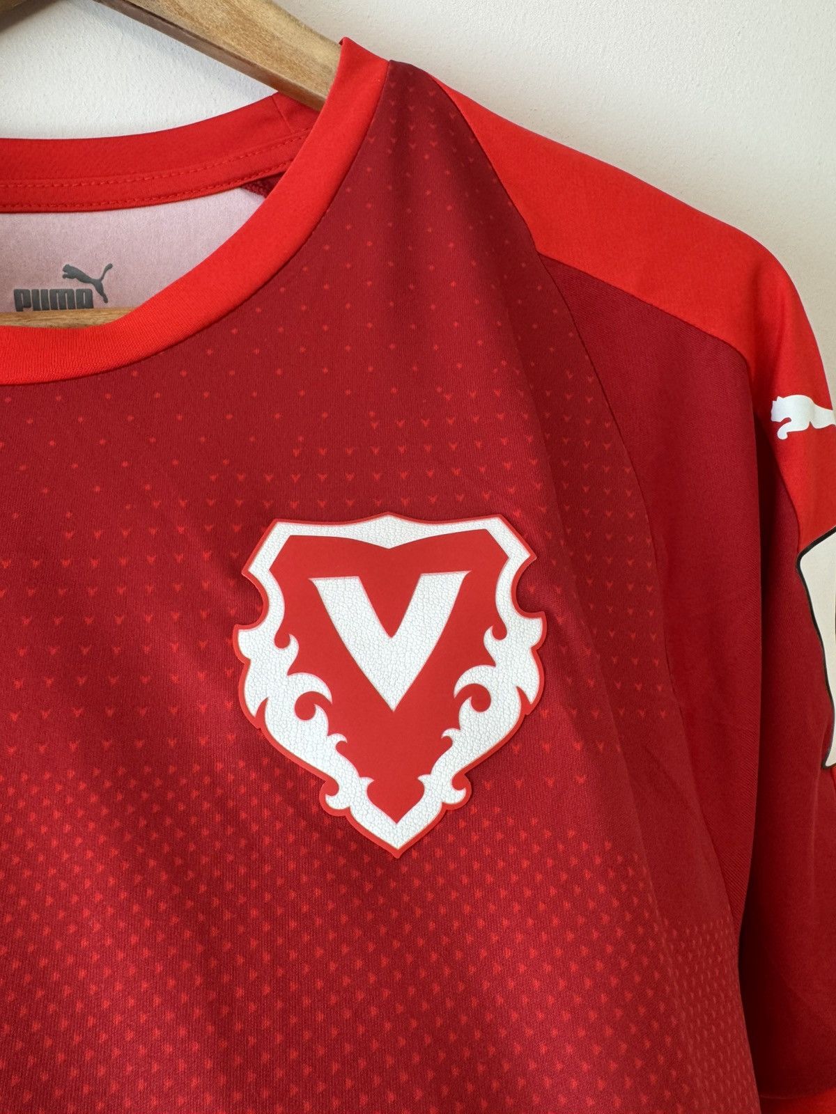 Puma Vaduz FC 2022-2023 Home Soccer Jersey Football Shirt Kit Size US L / EU 52-54 / 3 - 11 Thumbnail