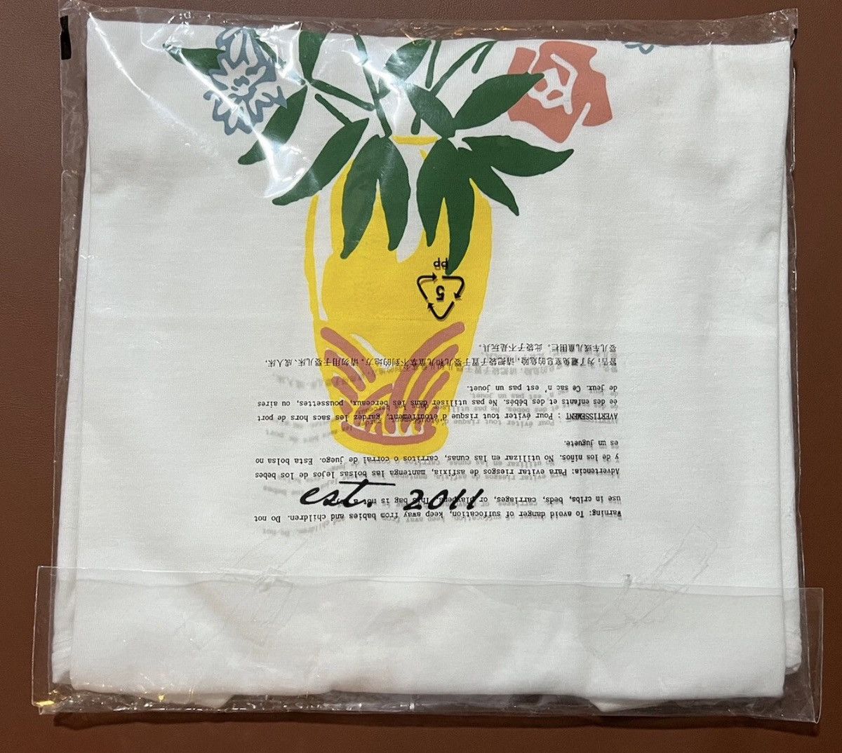 Kith Kith & Kin 2011 Tee White Cotton T-Shirt Men’s Size XXL Size US XXL / EU 58 / 5 - 5 Thumbnail