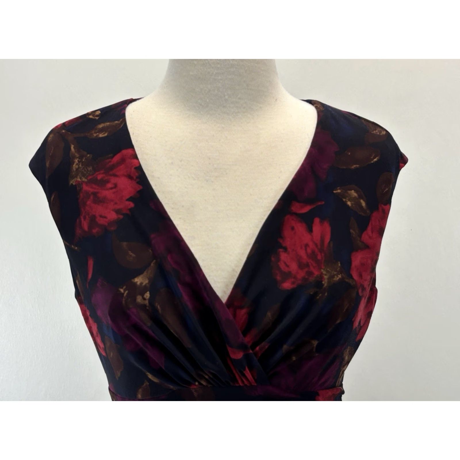 Ralph Lauren Lauren Ralph Lauren Faux Wrap Dress Sz 12p Petite Stretch Dark Floral Career Size XL / US 12-14 / IT 48-50 - 5 Thumbnail