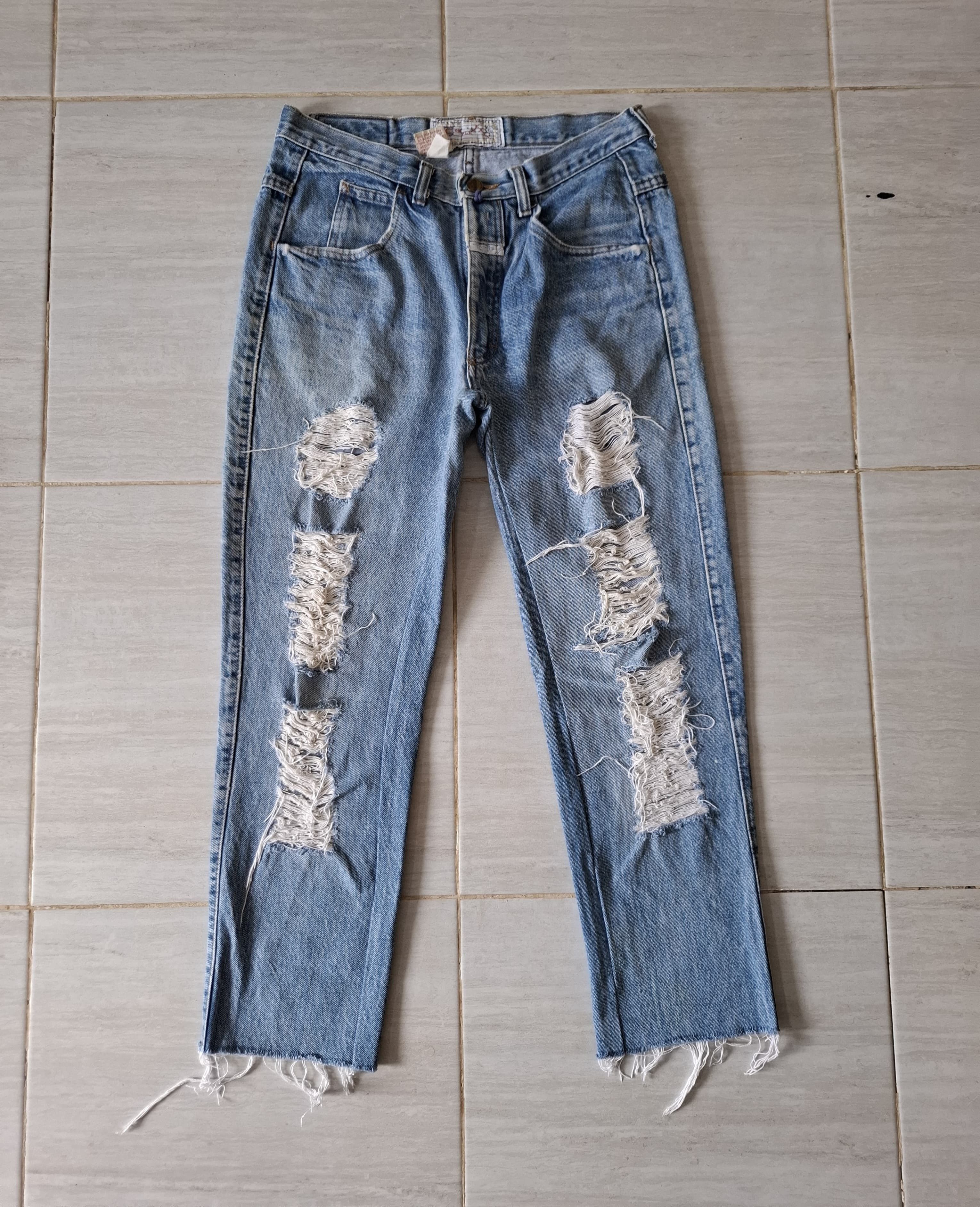 Other Distressed blue jeans Marithe Francois girbaud Size US 29 - 1 Thumbnail