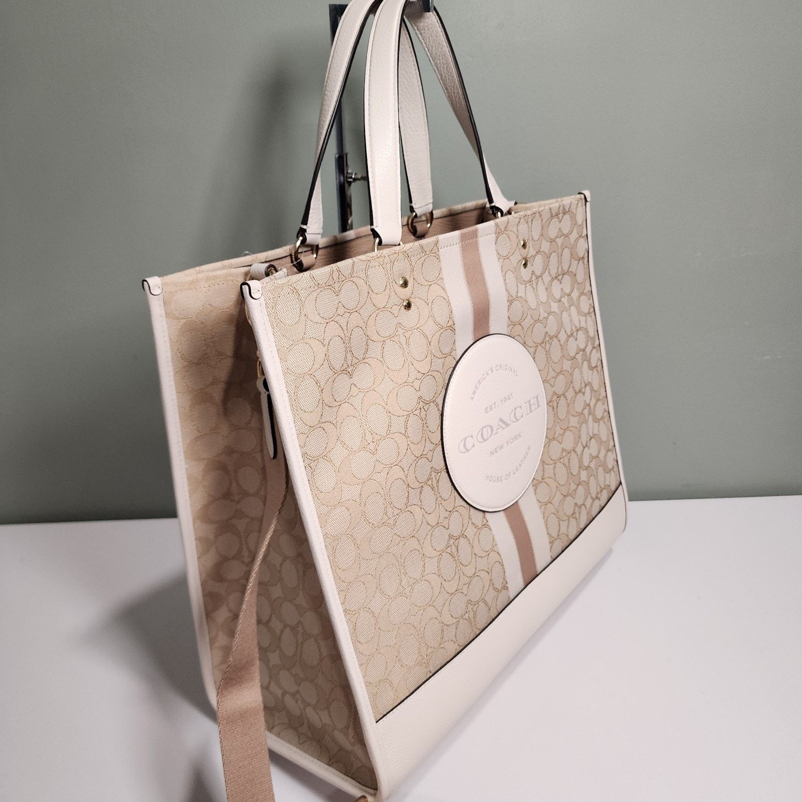 Coach NWT Coach C8418 Dempsey 40 Tote Signature Jacquard Patch Size ONE SIZE - 3 Thumbnail