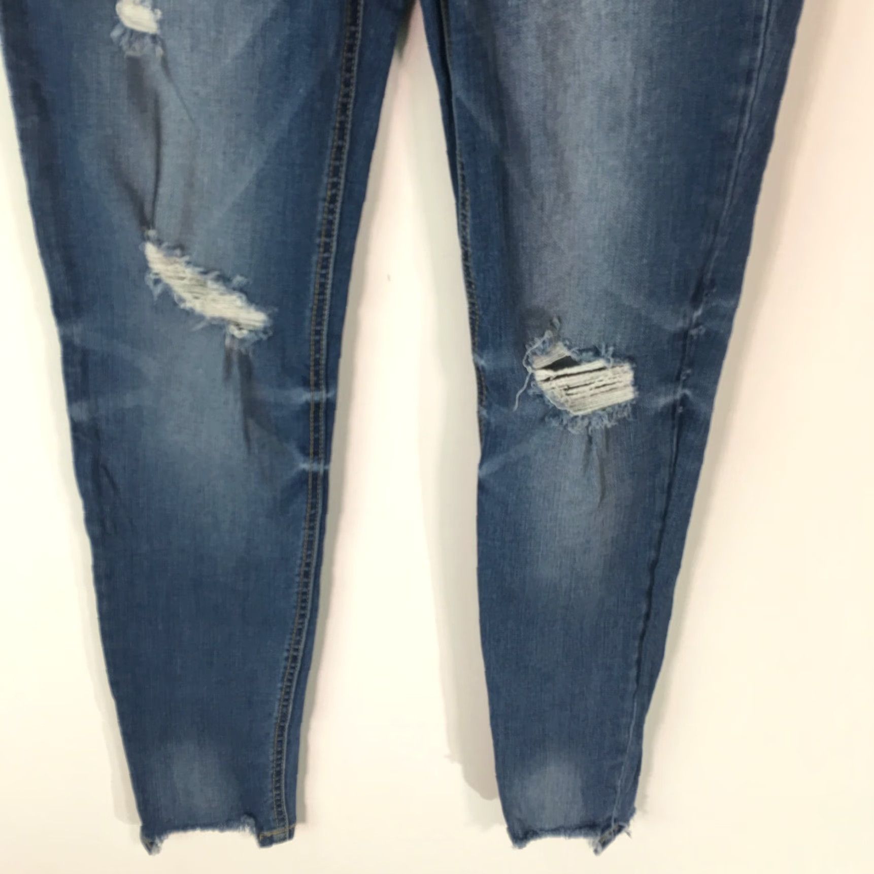 Vintage Sneak Peek Jeans Distressed Ultra Low Rise Skinny Denim Jeans Women 30x28 Blue 7 5-Pocket Zipper Button Regular Fit Size 28" / US 6 / IT 42 - 4 Thumbnail