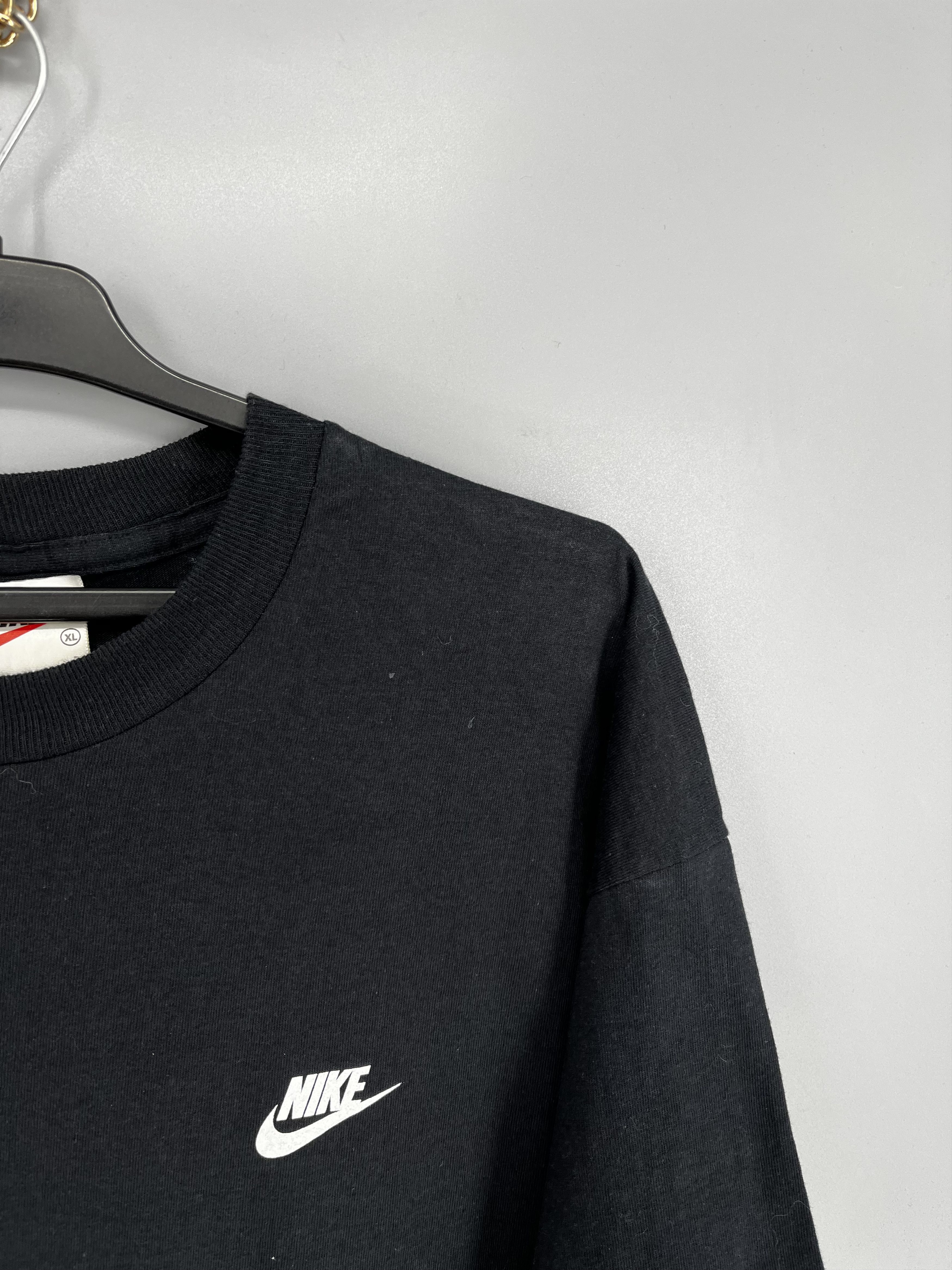 Nike Vintage 90s Nike tee streetwear swoosh y2k style Size-XL Size US XL / EU 56 / 4 - 6 Thumbnail
