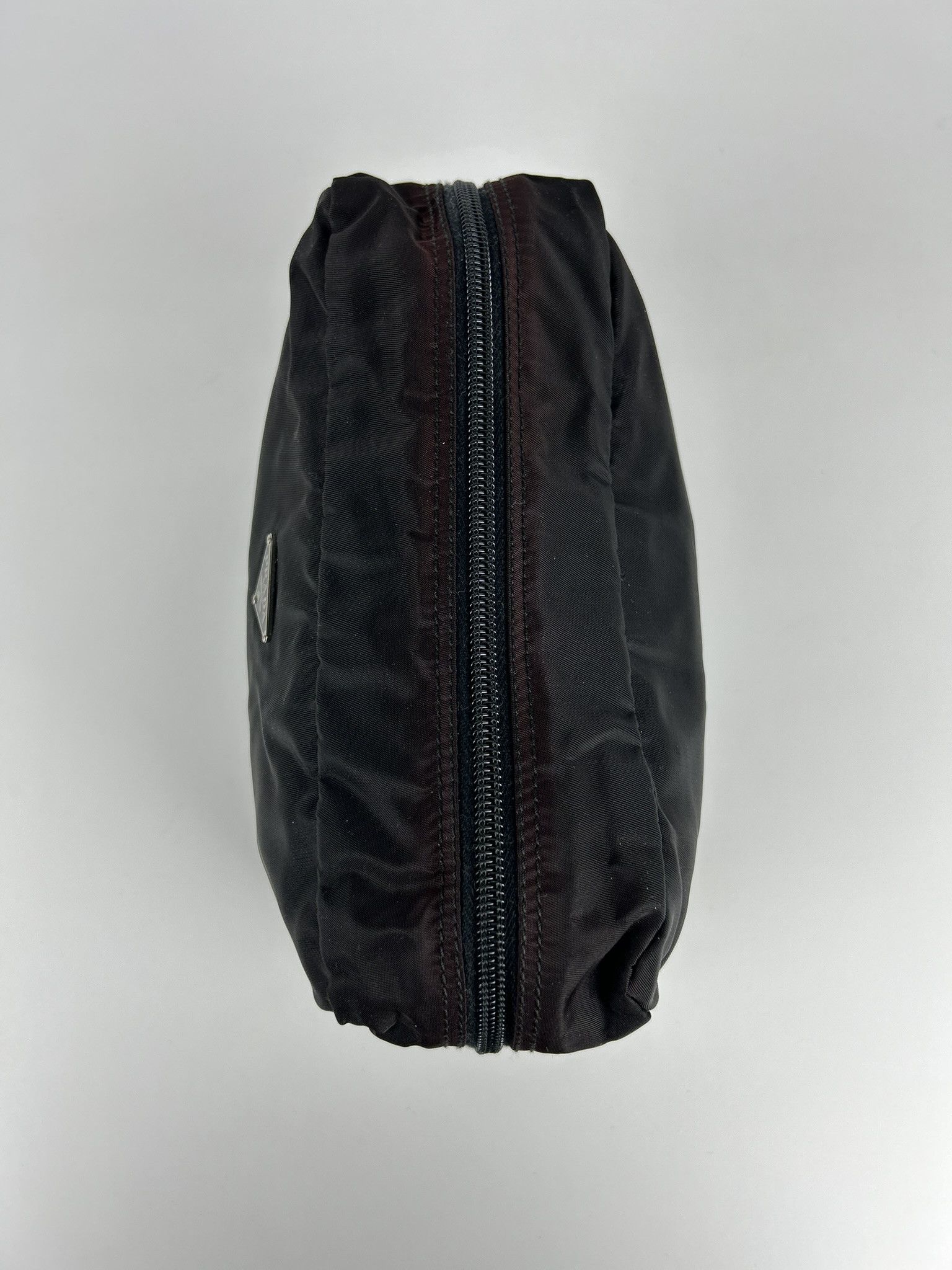 Prada Vintage prada nylon triangle logo clutch/ toiletry bag Size ONE SIZE - 7 Thumbnail