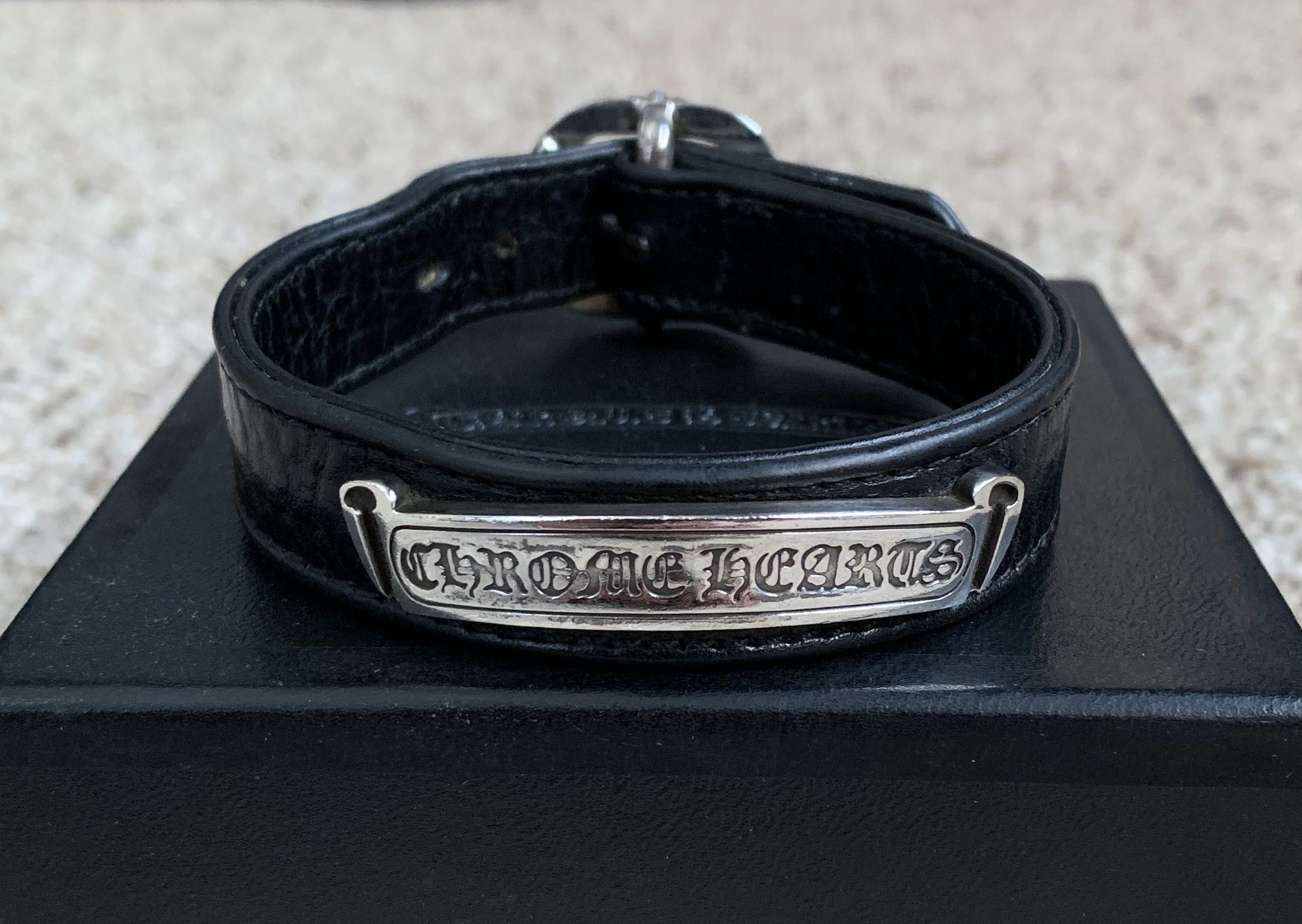 Chrome Hearts Chrome Hearts Leather Silver Logo Scroll Bracelet Size ONE SIZE - 1 Thumbnail