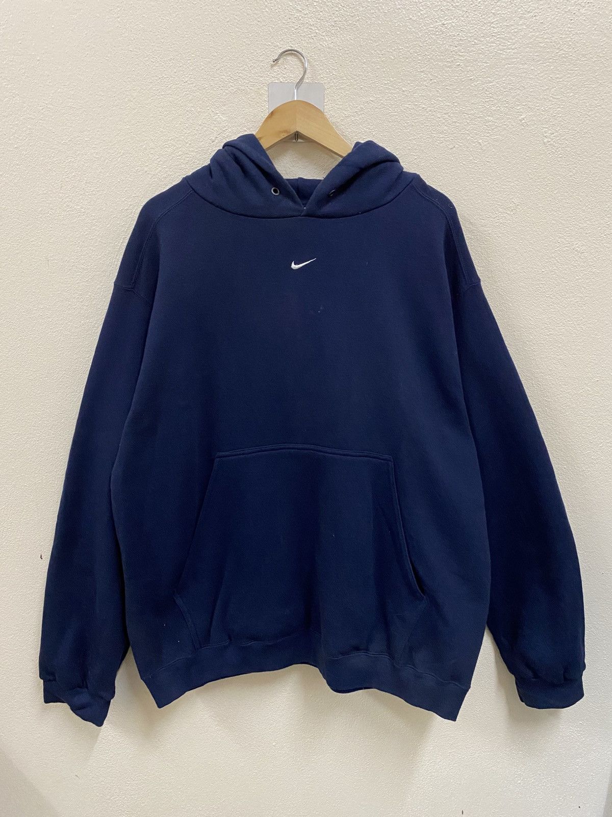 Nike Vintage 90s Nike Hoodie Center Navy Blue Size US L / EU 52-54 / 3 - 1 Thumbnail