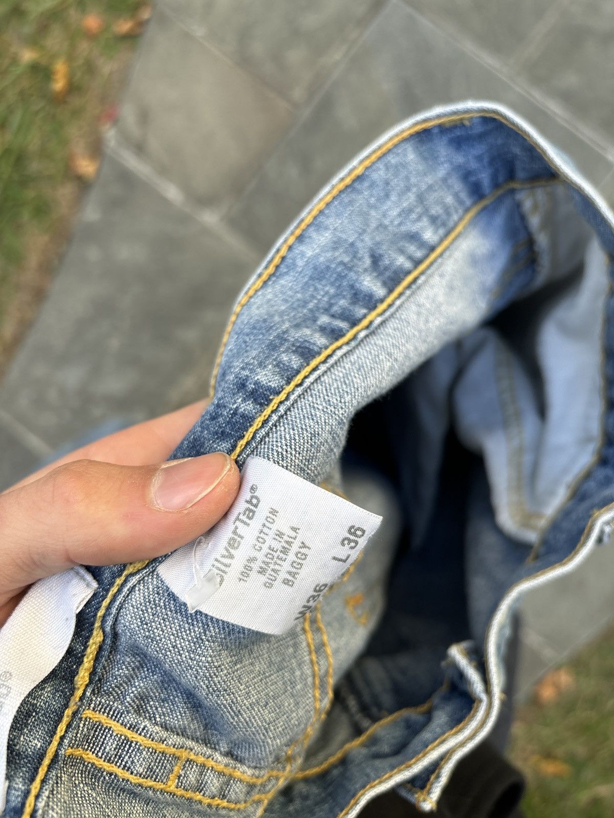 Levi's × Levi's Vintage Clothing Levi’s silver tab baggy jeans Size US 36 / EU 52 - 4 Thumbnail