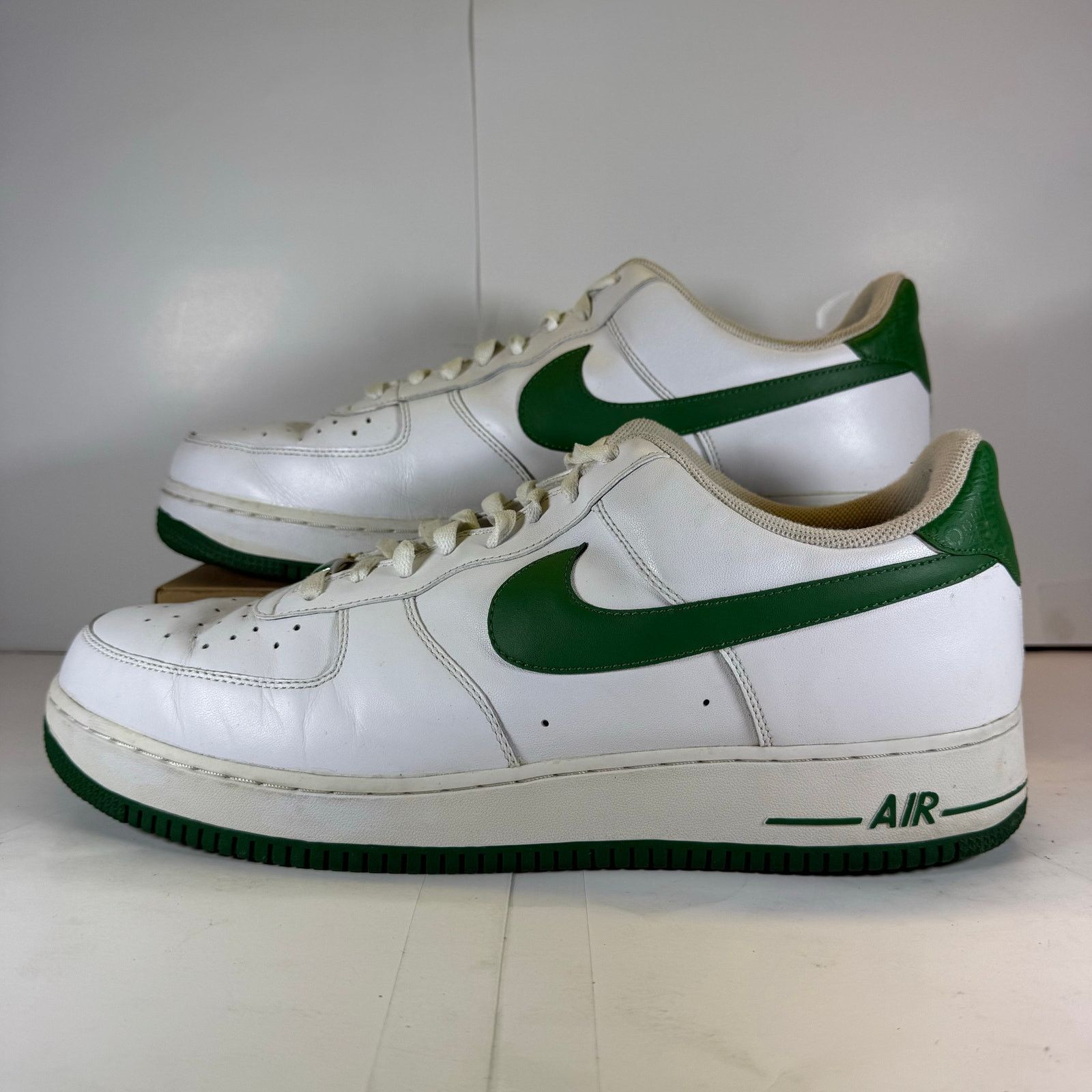 Nike Nike Air Forces White/Green Size 15 Men Size US 15 / EU 48 - 1 Thumbnail