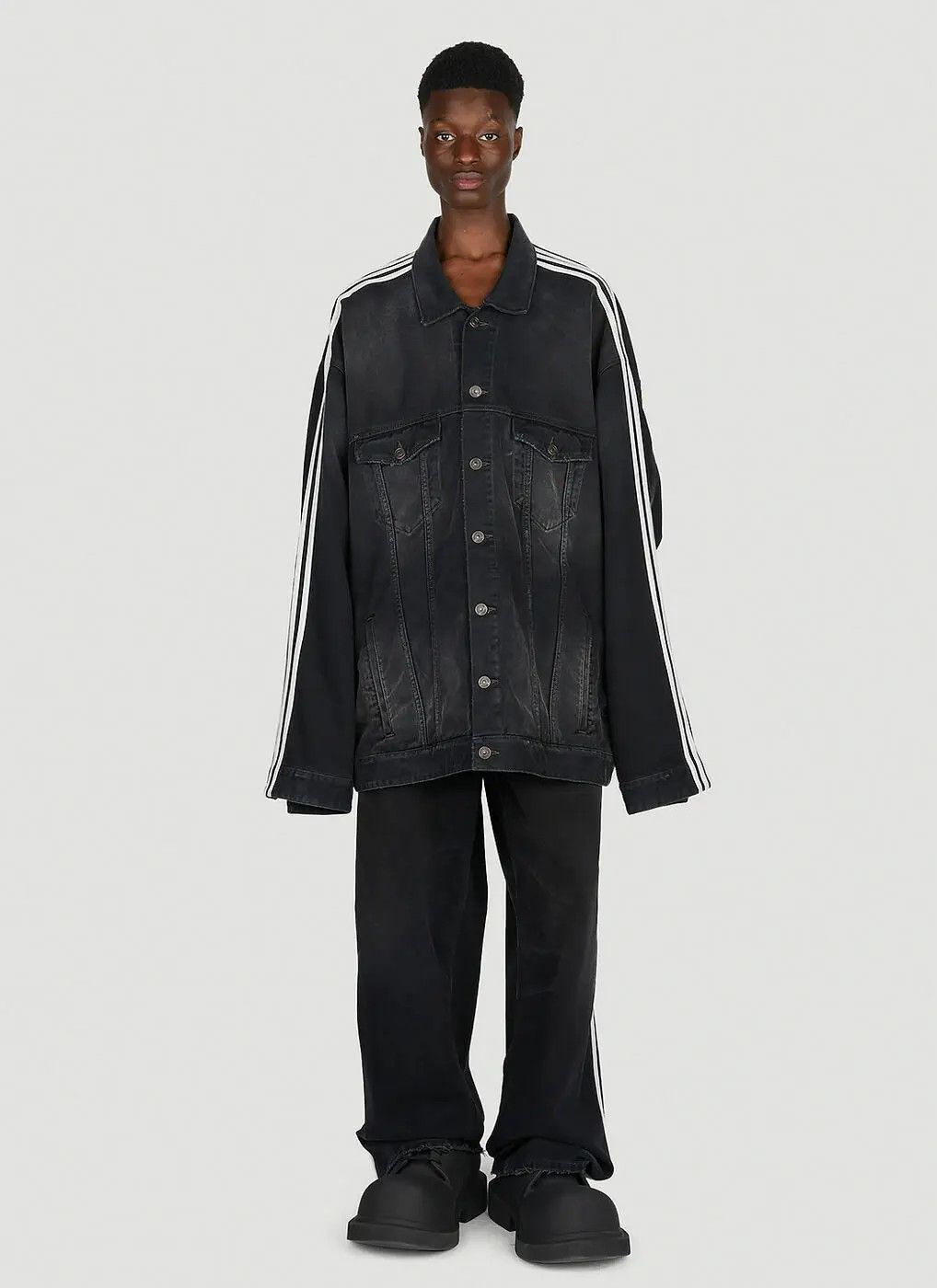 Adidas × Balenciaga o1w1db10824 Oversized Jacket in Black/White Size US M / EU 48-50 / 2 - 2 Thumbnail
