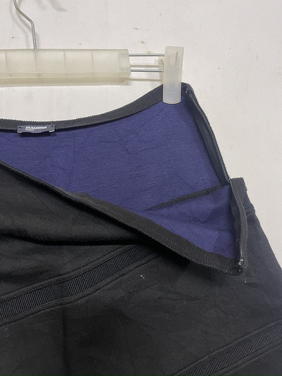 Jil Sander GRAILLL🔥Jil Sander Navy Asymmetrical Hem Skirt Size 24" / US 00 / IT 34 - 10 Thumbnail