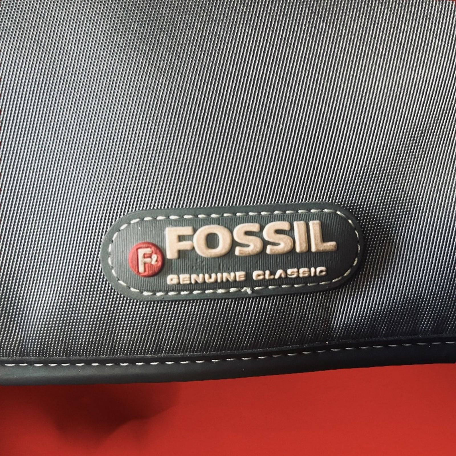 Fossil Shiny Vintage Fossil thick multi-pocket crossbody Laptop Bag Size ONE SIZE - 2 Thumbnail