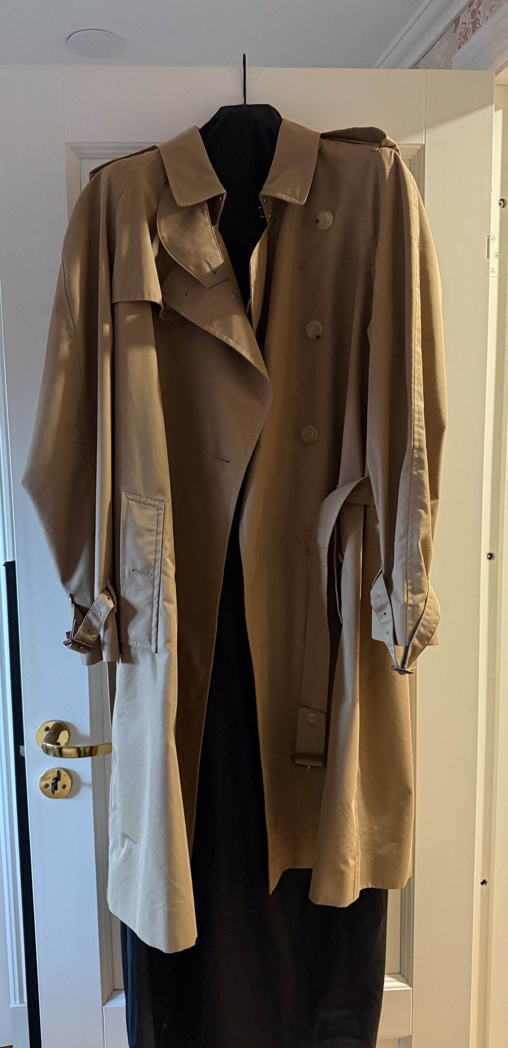 Gucci Gucci Trenchcoat SIZE 48 Like new condition Size US M / EU 48-50 / 2 - 1 Thumbnail