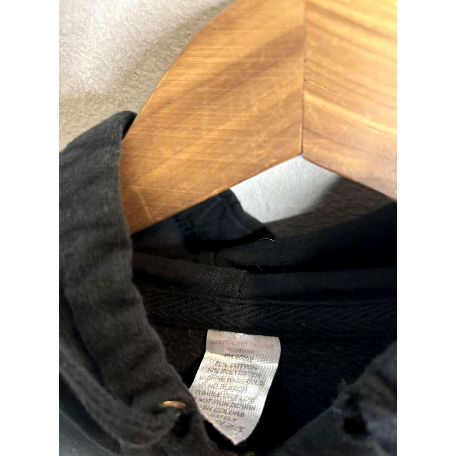 Vintage TDE Hoodie Mens XS Black Pullover Top Dawg Entertainment Sweatshirt Logo Graphic Print Pockets Hooded Drawstring Size US XS / EU 42 / 0 - 3 Thumbnail