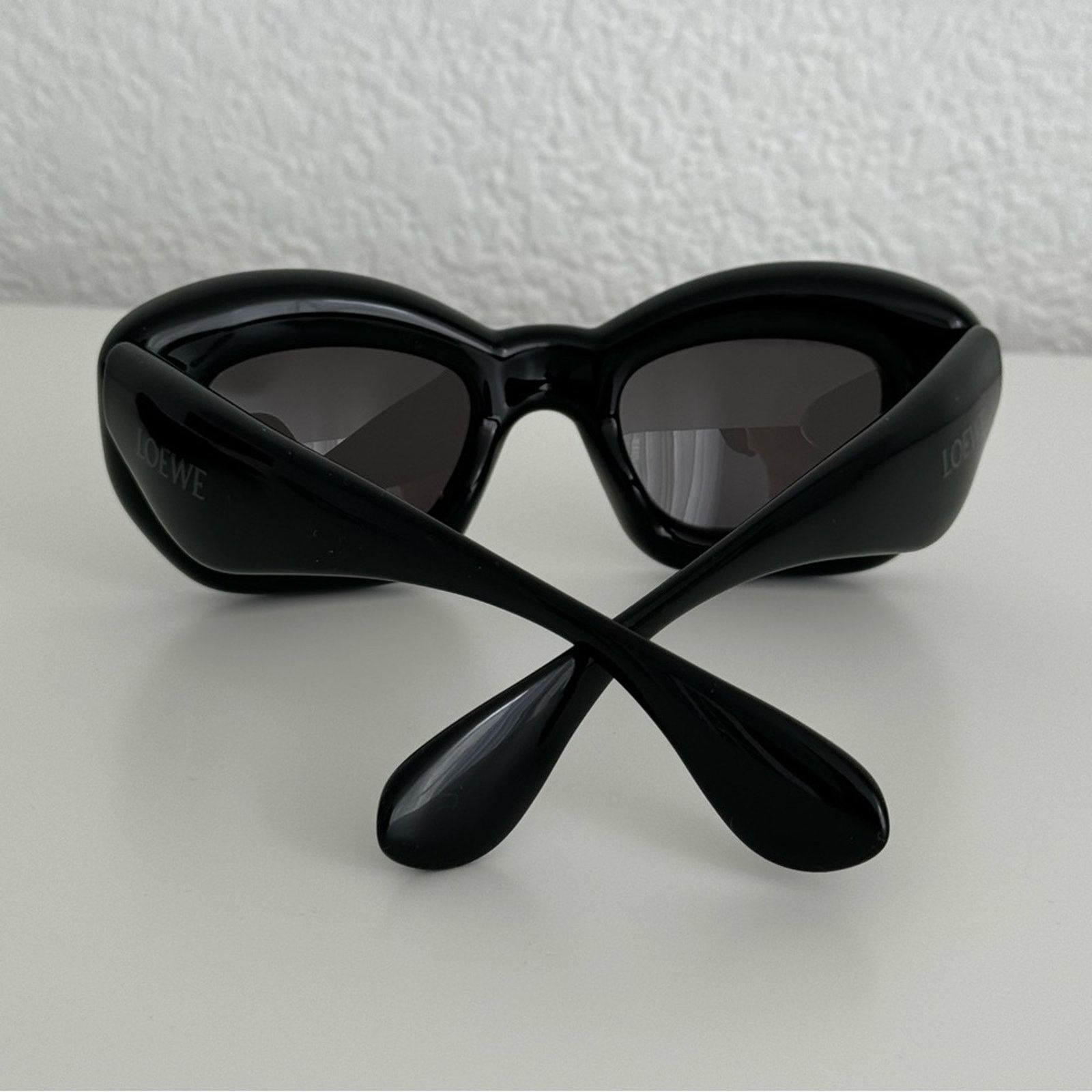 Loewe New! Loewe Black Sunglasses LW40117I 01A, Authentic Size ONE SIZE - 8 Thumbnail