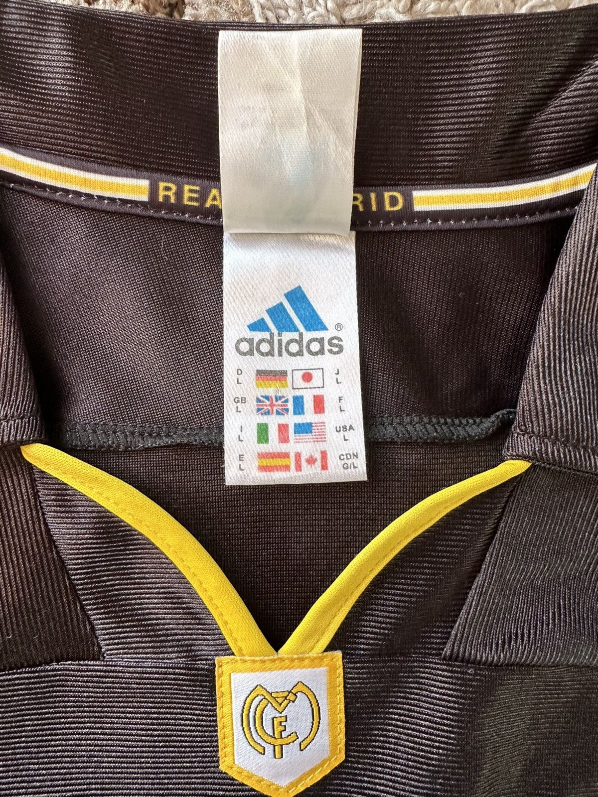 Vintage Real Madrid Vintage Adidas Jersey 1999/2000 Size US L / EU 52-54 / 3 - 6 Thumbnail