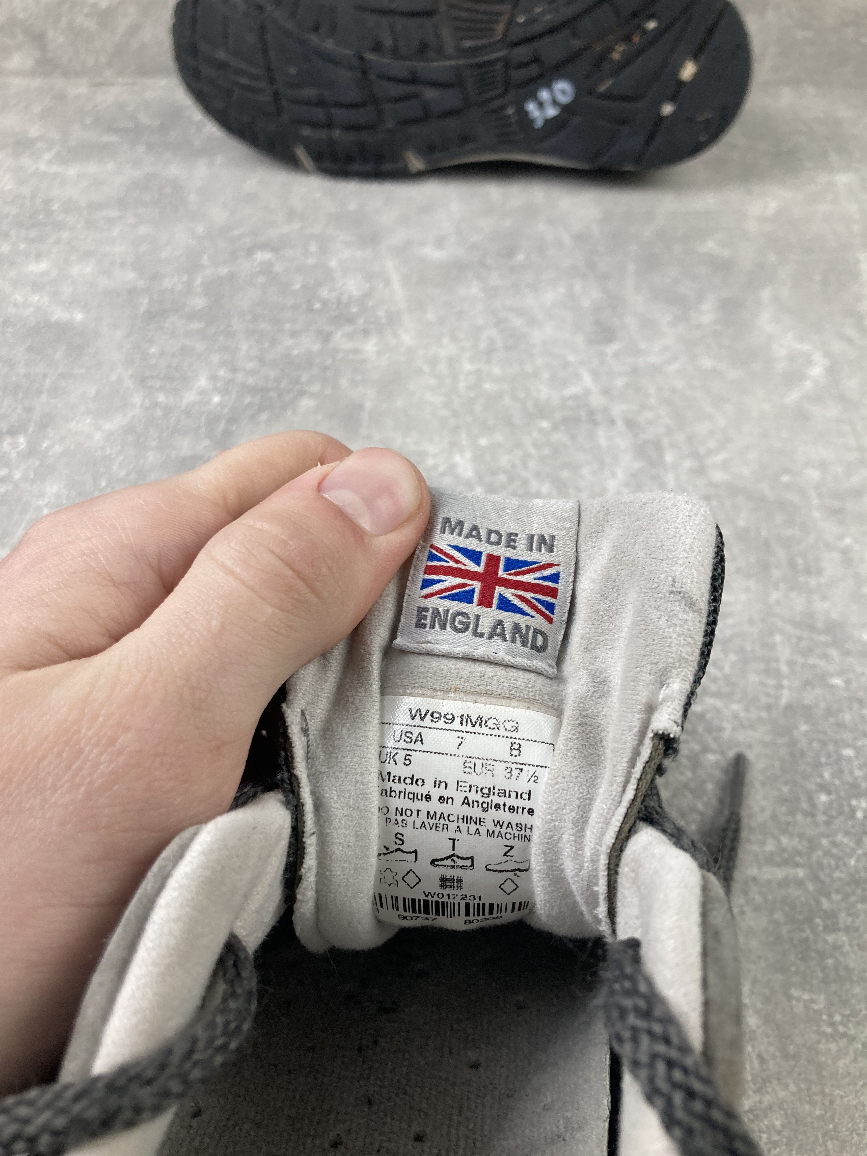 New Balance New Balance 991 suede grey sneakers made in England Size US 8 / IT 38 - 10 Thumbnail