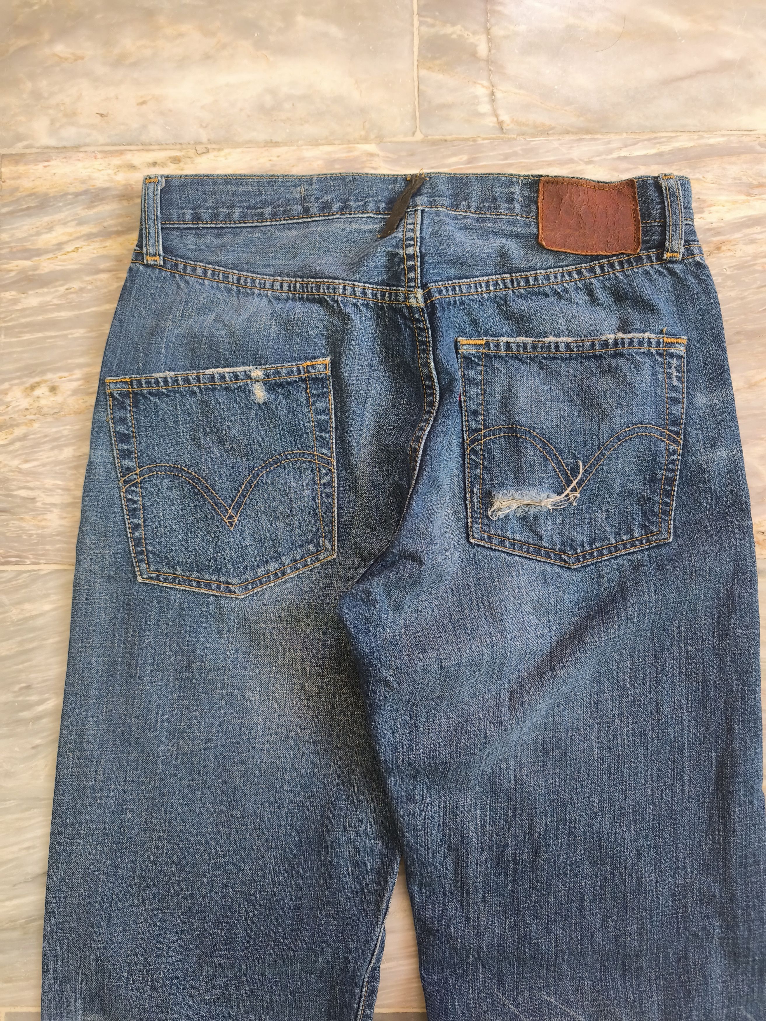 Levi's Vintage Clothing 2005 Limited Edition Levi’s 501 XX Size US 30 / EU 46 - 6 Thumbnail