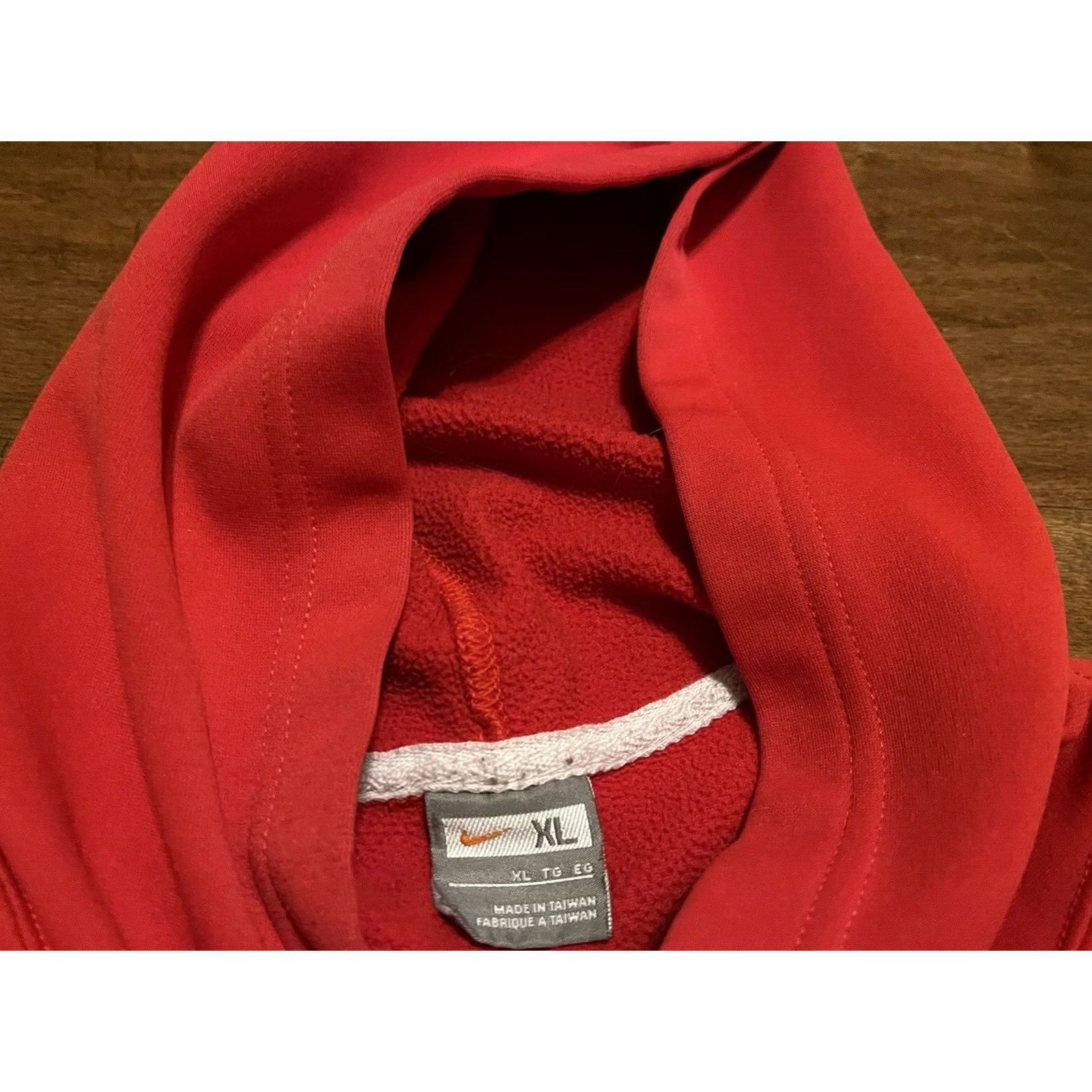 Nike VINTAGE Nike Soccer Pullover Hoodie Sweatshirt Red Men's XLarge XL Y2K Size US XL / EU 56 / 4 - 3 Thumbnail