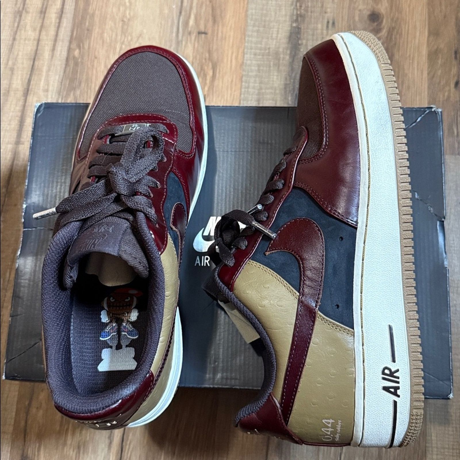 2009 Nike Air Force 1 Premium DJ Clark Kent East Vs West
