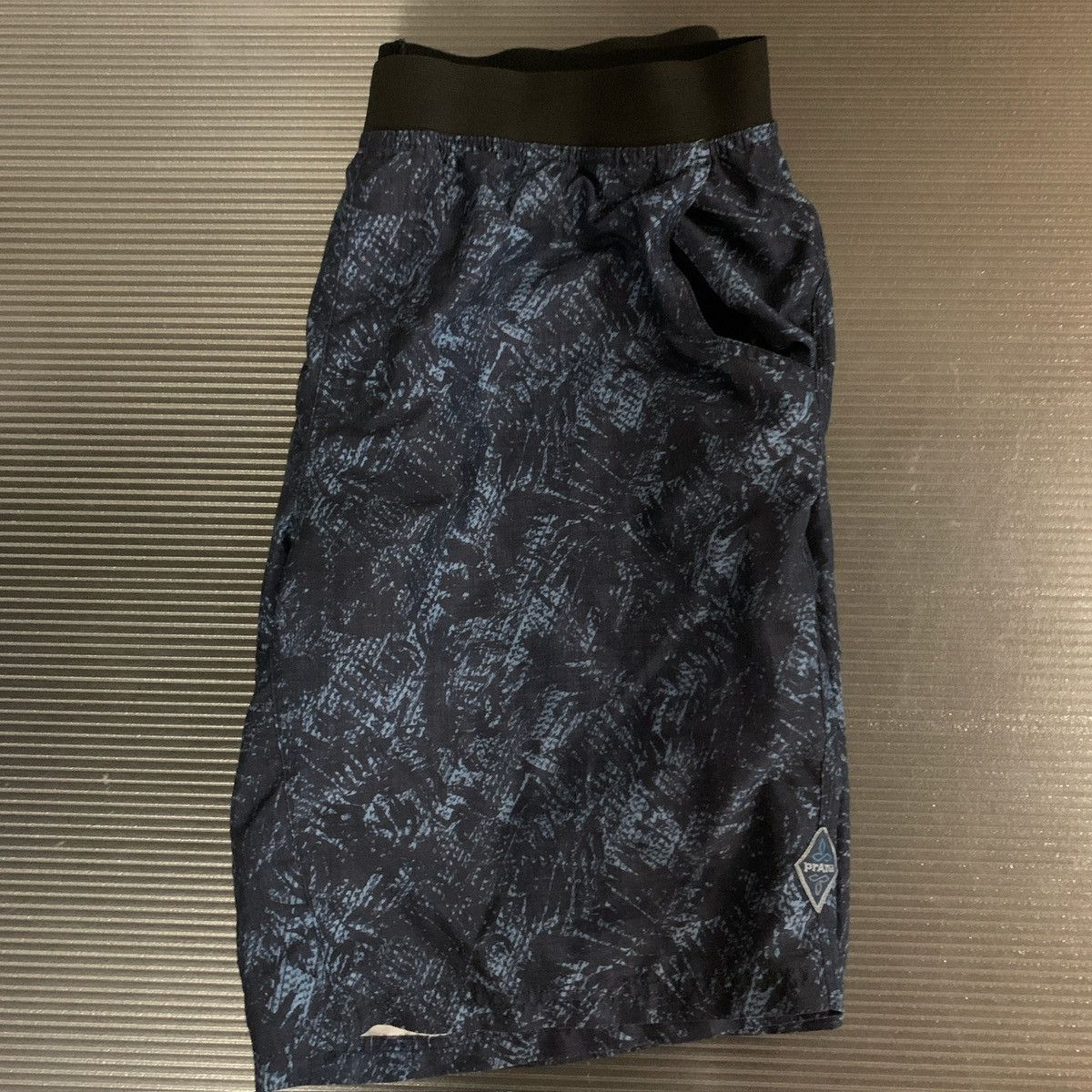 Prana prAna breathe blue/black 10” mojo shorts XXL Size US 40 / EU 56 - 7 Thumbnail