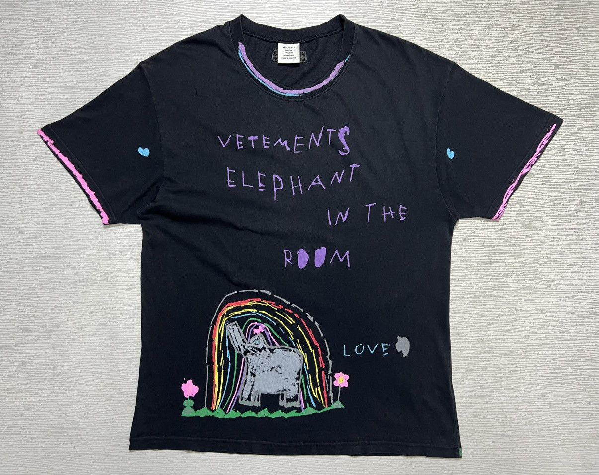 Vetements 18aw ELEPHANT IN THE ROOM Tシャツ Vetements Fall/Winter 2018 Doodle T-Shirt | Hypebeast