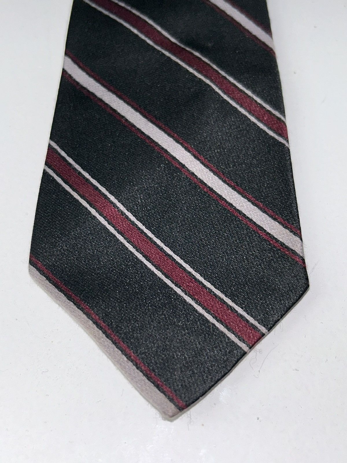 Givenchy Givenchy Gentleman Paris Black/Red/White Neck Tie Size ONE SIZE - 3 Thumbnail