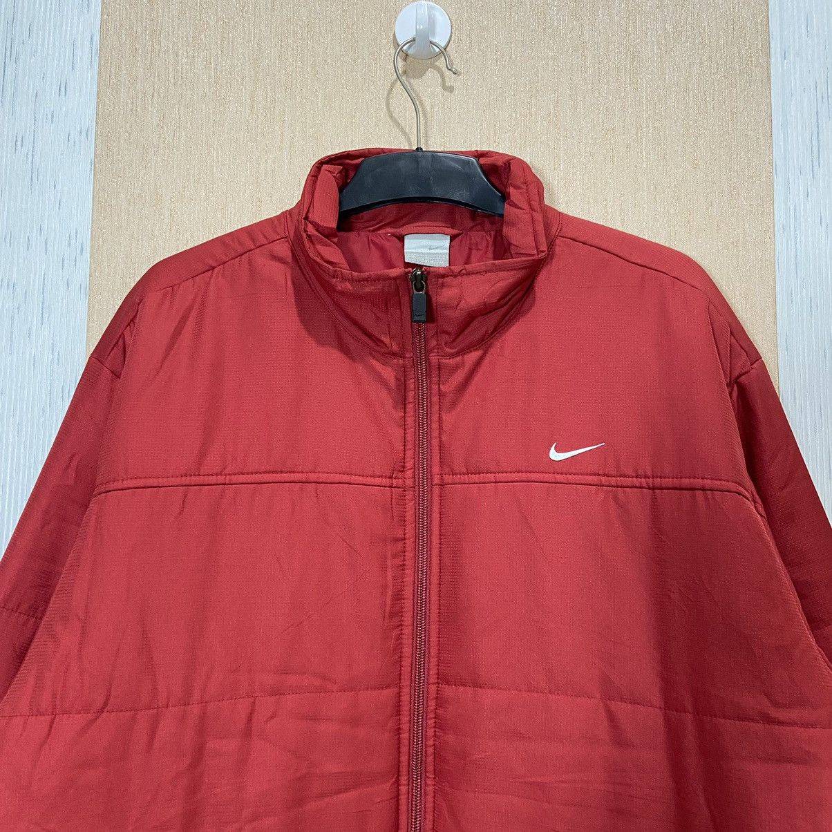 Nike Vintage Nike Swoosh Logo Puffer Jacket Size L fit XL Size US L / EU 52-54 / 3 - 3 Thumbnail