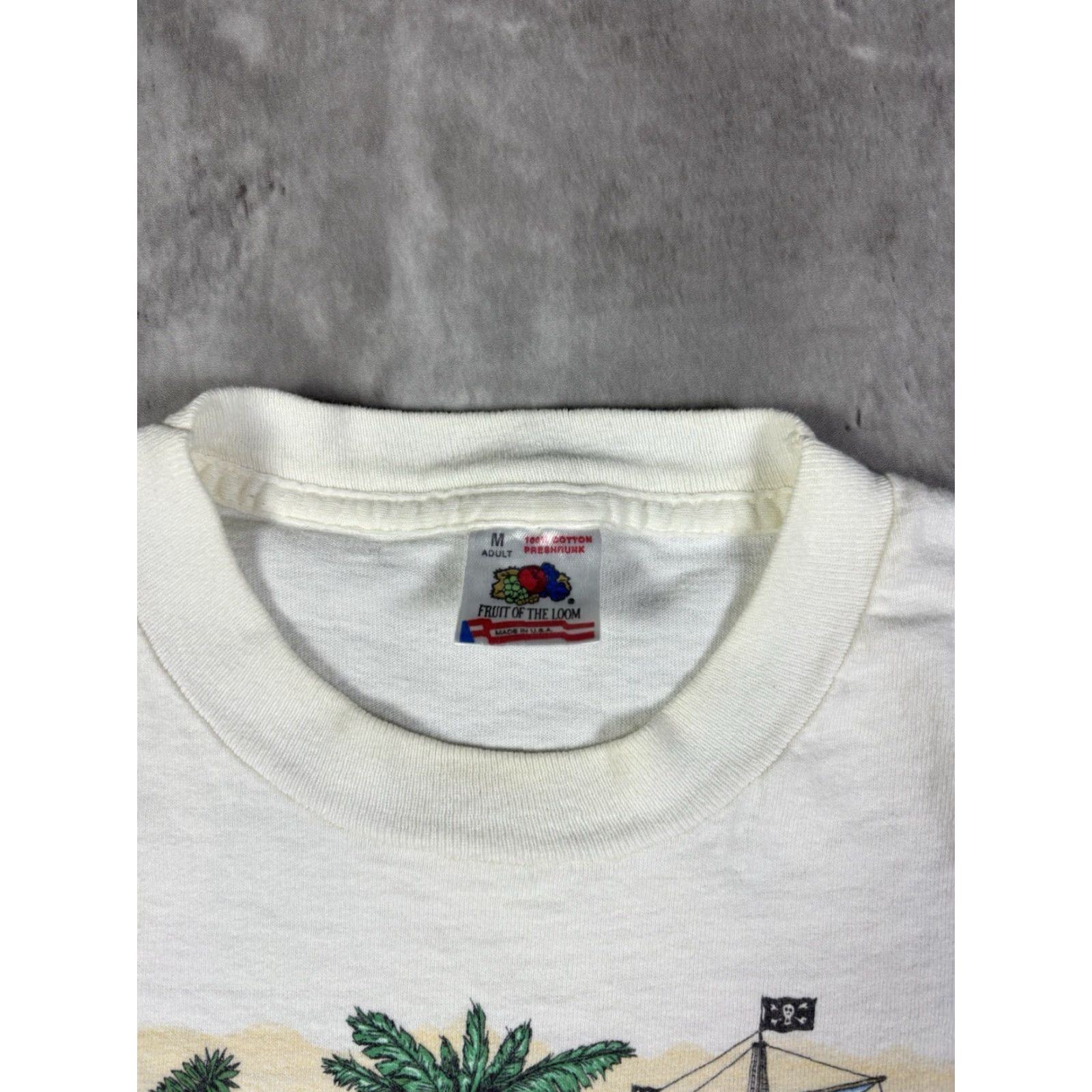 Fruit Of The Loom VINTAGE 90s Treasure Bay Art T Shirt M Fruit of the Loom Shirt Mens White Cotton Graphic Print Short Sleeve Round Neck 90s Vintage Size US M / EU 48-50 / 2 - 7 Thumbnail