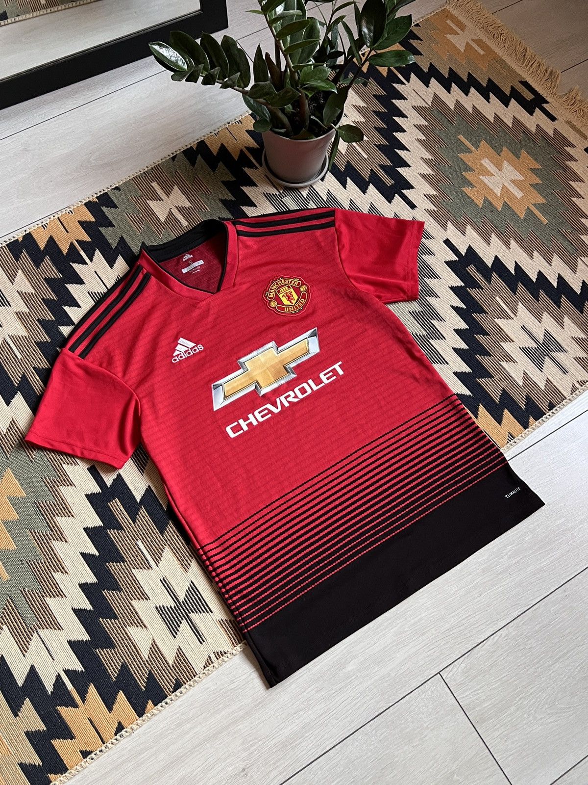 Adidas Adidas Manchester United 2018-19 Soccer Jersey Size US S / EU 44-46 / 1 - 3 Thumbnail