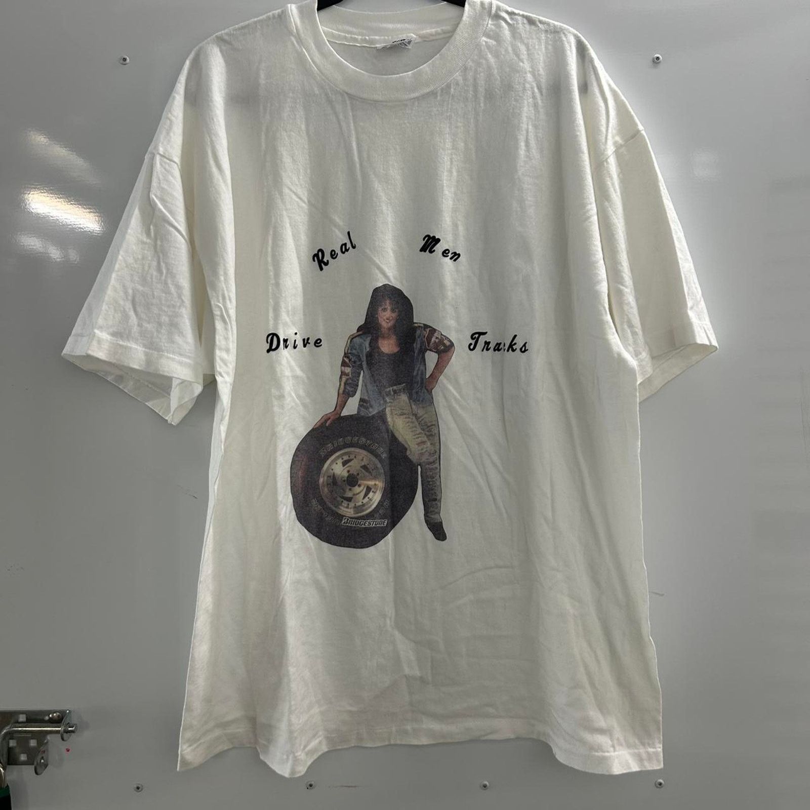 Hanes VTG White Hanes Beefy T-shirt with Real Men Drive Trucks Size US XXL / EU 58 / 5 - 1 Thumbnail