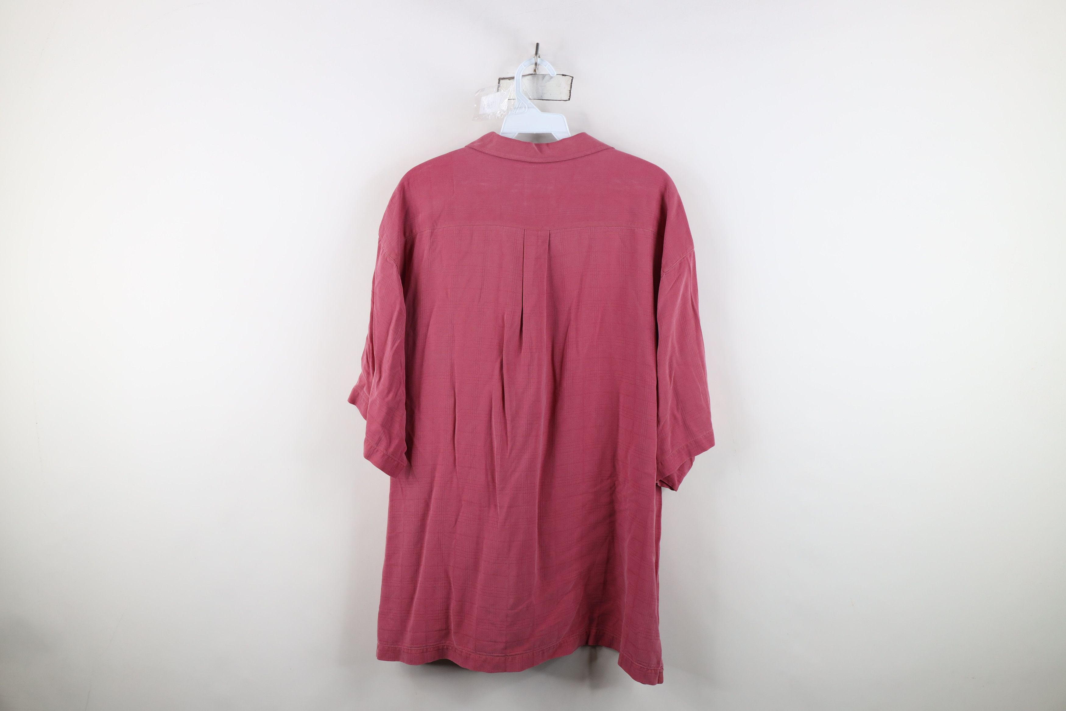 Tommy Bahama Vintage 90s Tommy Bahama Loop Collar Camp Button Shirt Red Size US XL / EU 56 / 4 - 12 Thumbnail