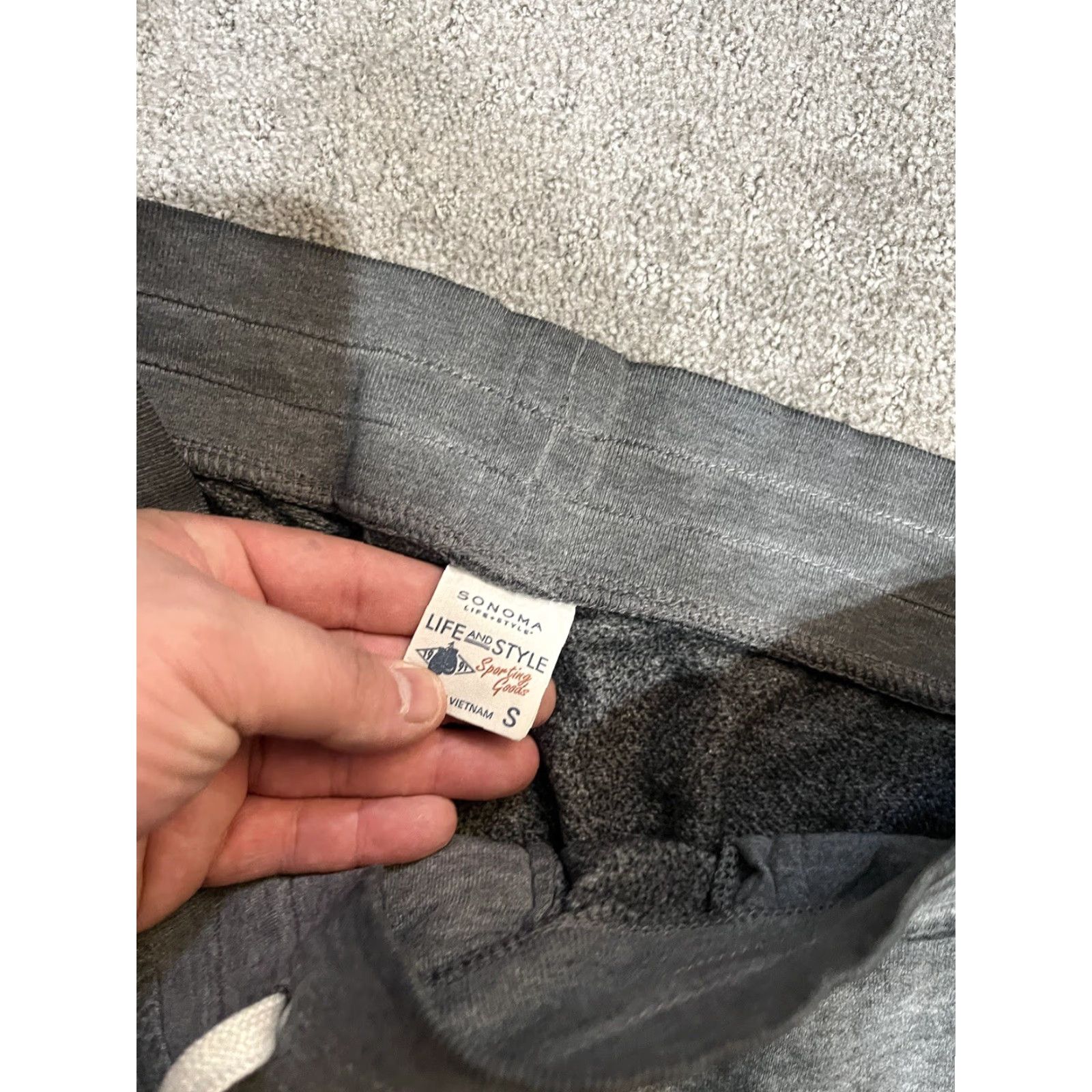 Vintage Sonoma Gray Joggers Men’s Small Drawstring Waist Distressed Comfort Elastic Waist Zip Pockets Regular Tapered Casual Size US 29 - 5 Thumbnail