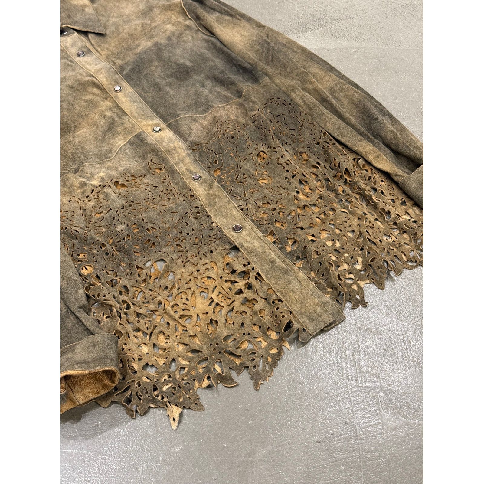 Roberto Cavalli 2000s Roberto Cavalli laser-cut distressed leather shirt Size US S / EU 44-46 / 1 - 3 Thumbnail