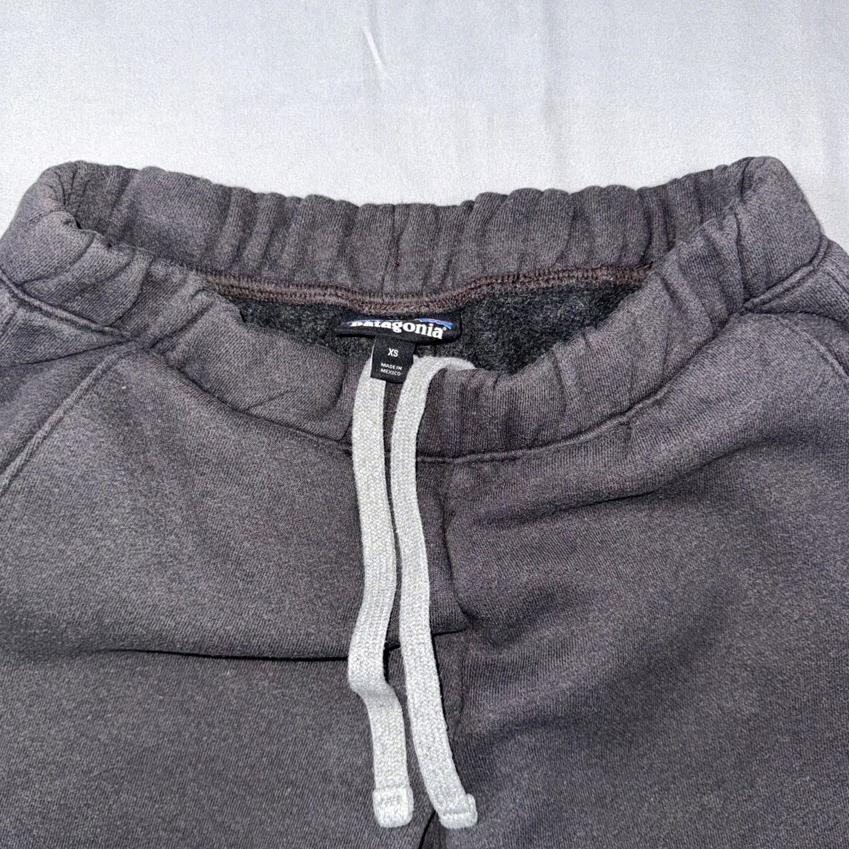 Patagonia Patagonia Uprisal Sweatpants Mens XS Gray Fleece Side Stripe Drawstring Joggers Size US 27 - 5 Thumbnail