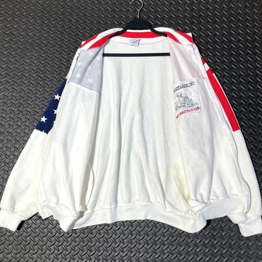 Vintage VINTAGE ESY SPORT WEAR Full Zip Shirt Men XL White USA Flag Quad Cities Red Blue Men’s XL Size US XL / EU 56 / 4 - 4 Thumbnail