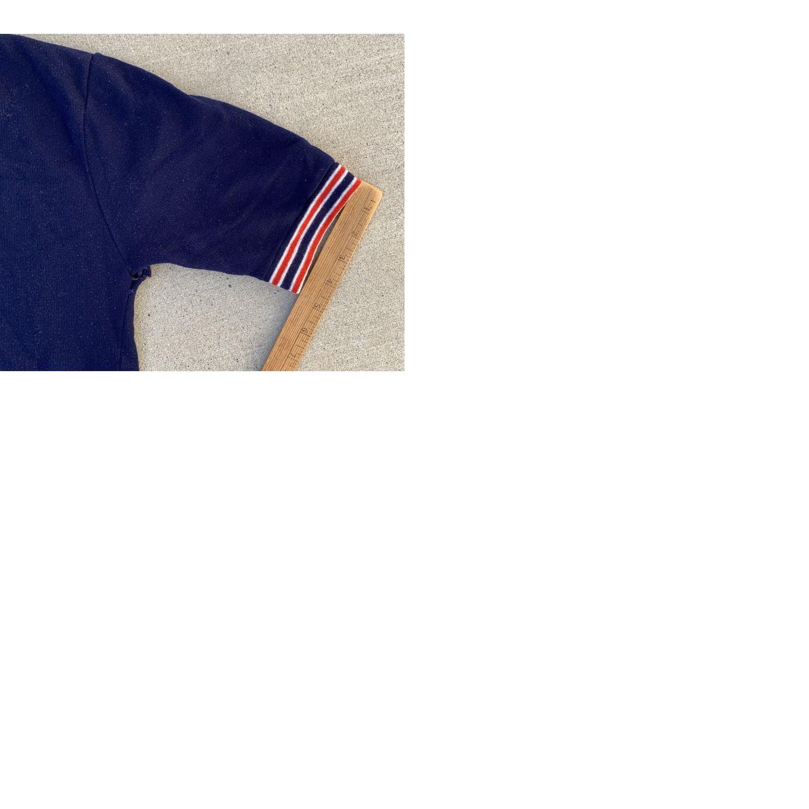 Vintage VINTAGE Short Sleeve Sweatshirt V-Neck Shirt Men M Blue Pullover Fleece Acrylic JCPenney Fashion rights? Size US M / EU 48-50 / 2 - 12 Thumbnail