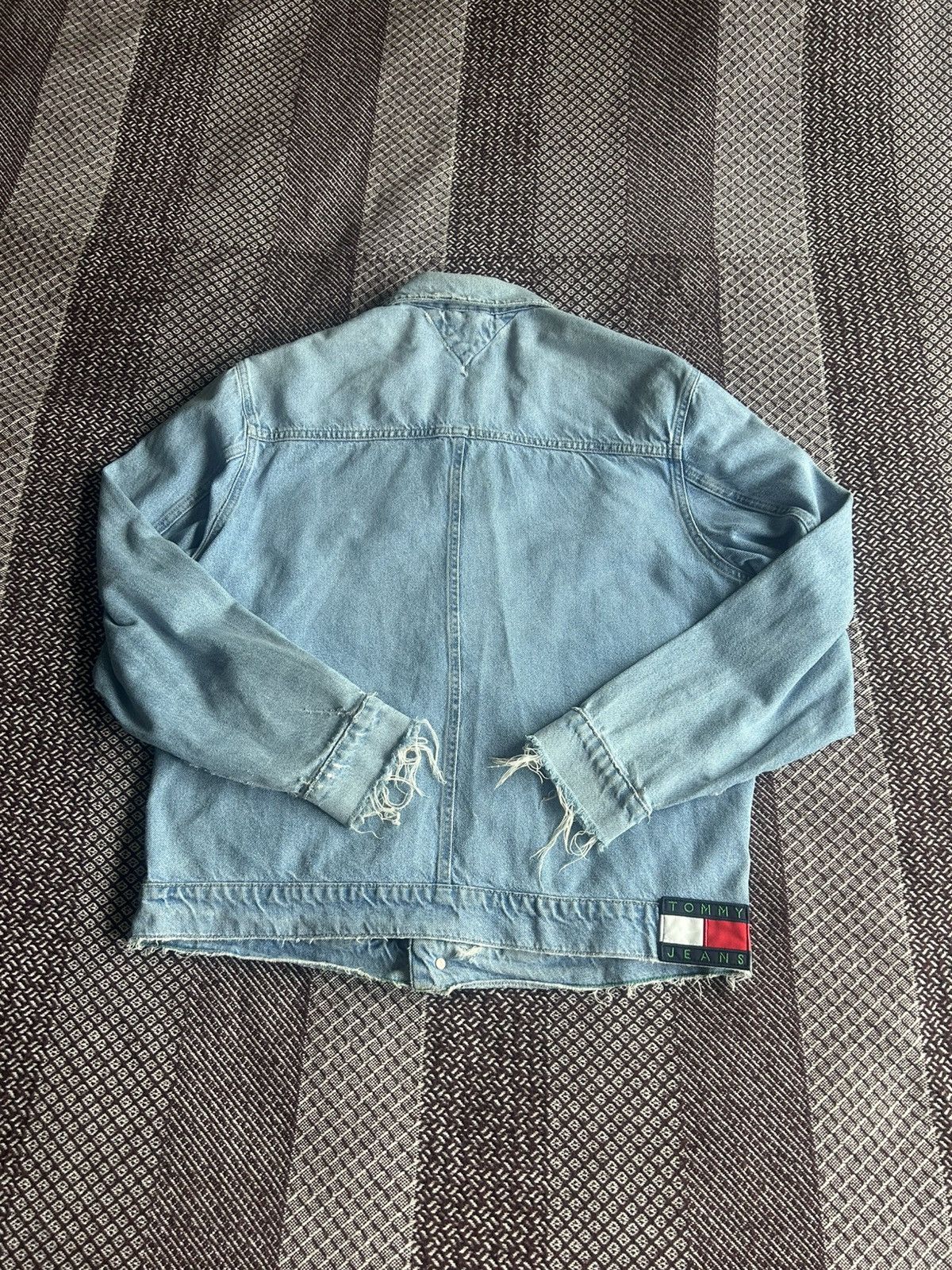Tommy Hilfiger Tommy Jeans Distressed Denim Jacket Oversized Streetwear Size US M / EU 48-50 / 2 - 10 Thumbnail