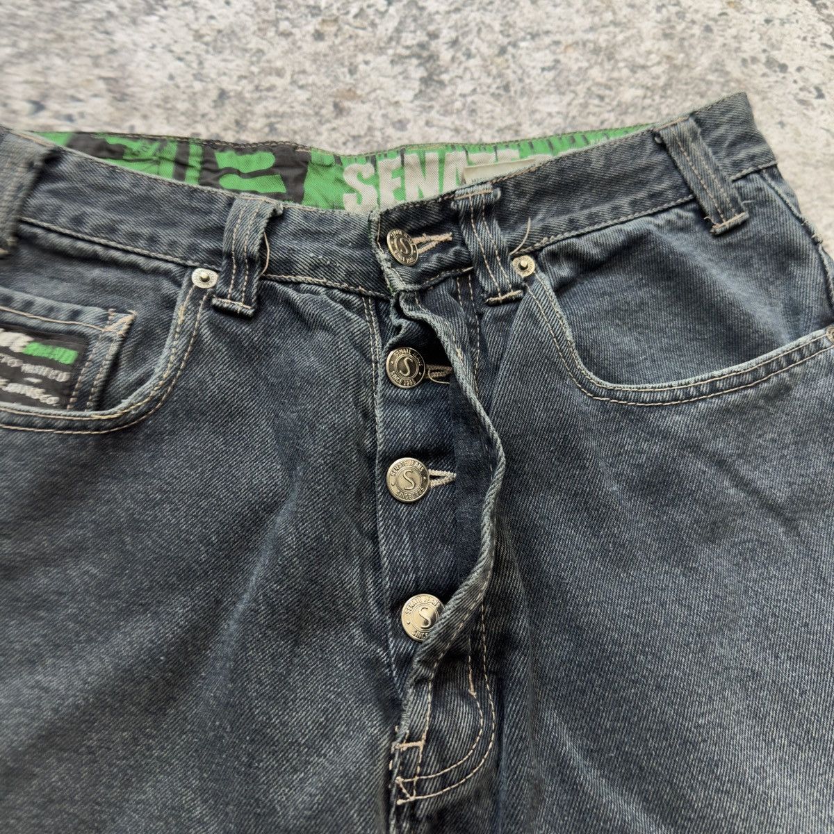Vintage Thrashed Faded Distressed Y2K Jean Shorts Jorts ERD Grunge Size US 29 - 6 Thumbnail