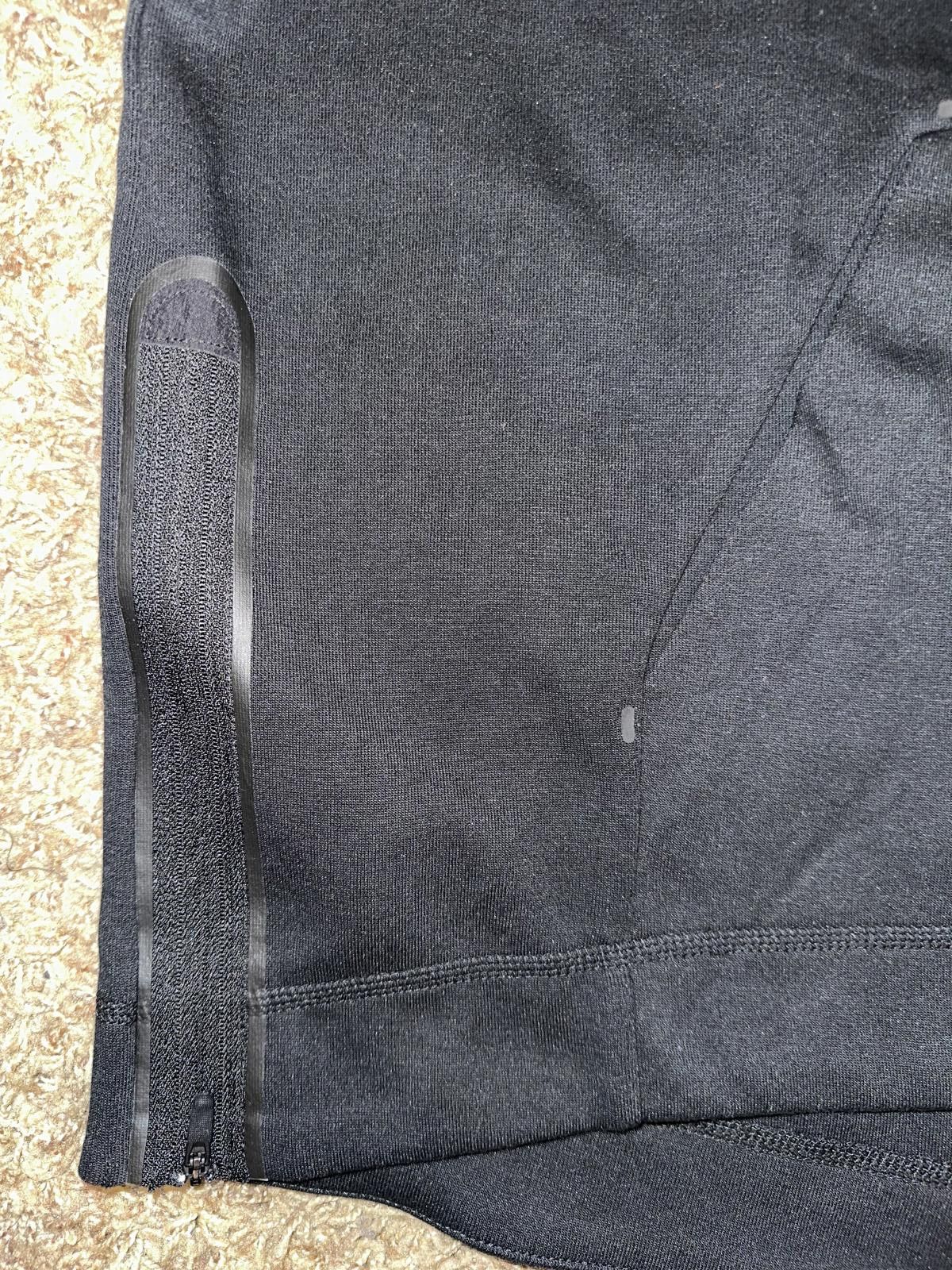 Nike Nike Women's Sportswear Tech Fleece Full-Zip Black Hoodie Size US XL / EU 56 / 4 - 6 Thumbnail