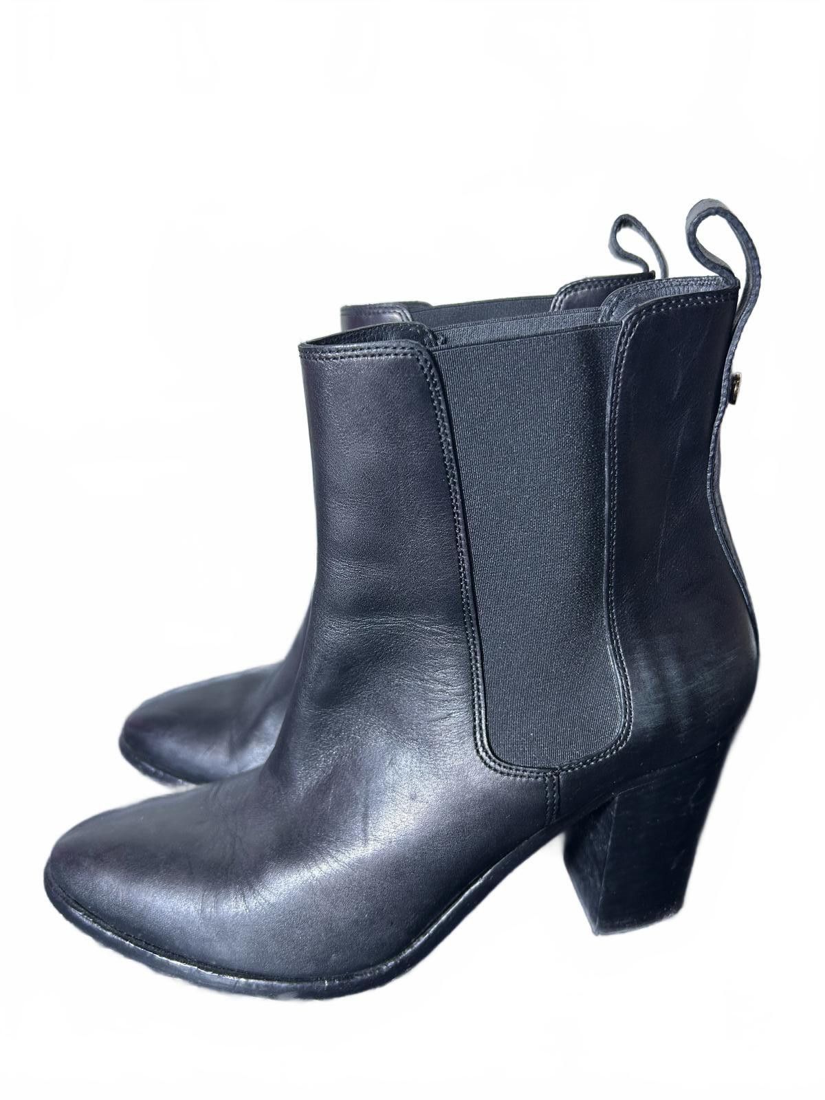 Burberry Burberry Black Leather Glendale 75 Equestrian Ankle Boots Size US 9 / IT 39 - 1 Thumbnail