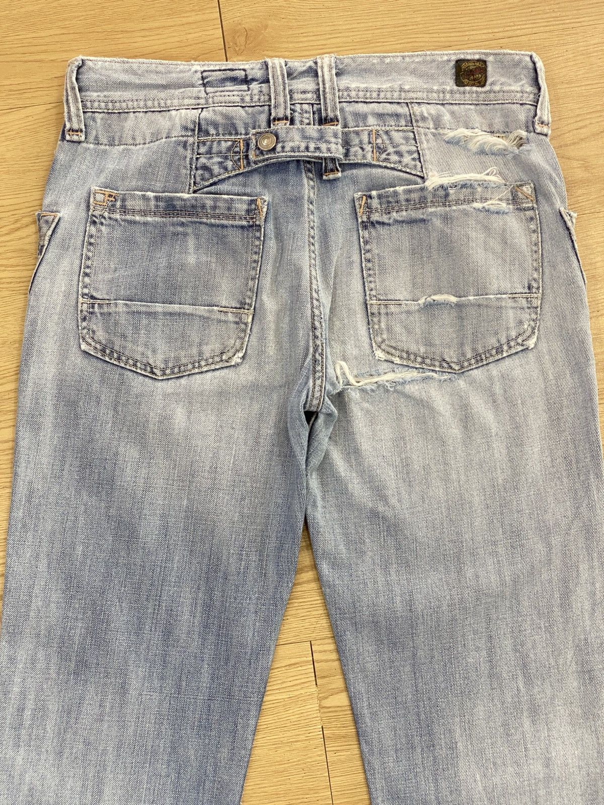 Japanese Brand Japanese Brand Blue Wash Style Bush Pants Buckle Back Jeans Size US 30 / EU 46 - 4 Thumbnail