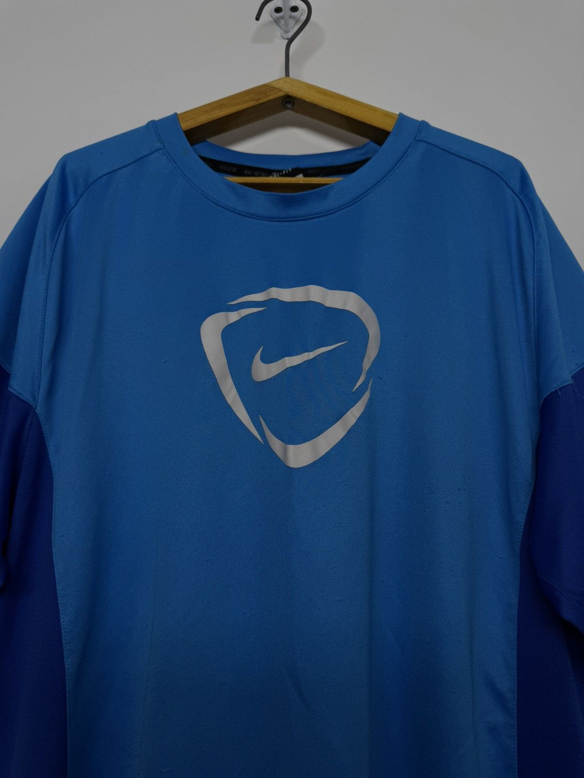 Nike Vintage Nike Y2k t shirt swoosh logo 00’s Size US XL / EU 56 / 4 - 2 Thumbnail