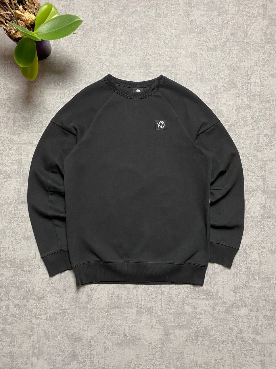 XO H&M x The Weeknd XO Big Logo Crewneck Sweatshirt Size US S / EU 44-46 / 1 - 2 Thumbnail