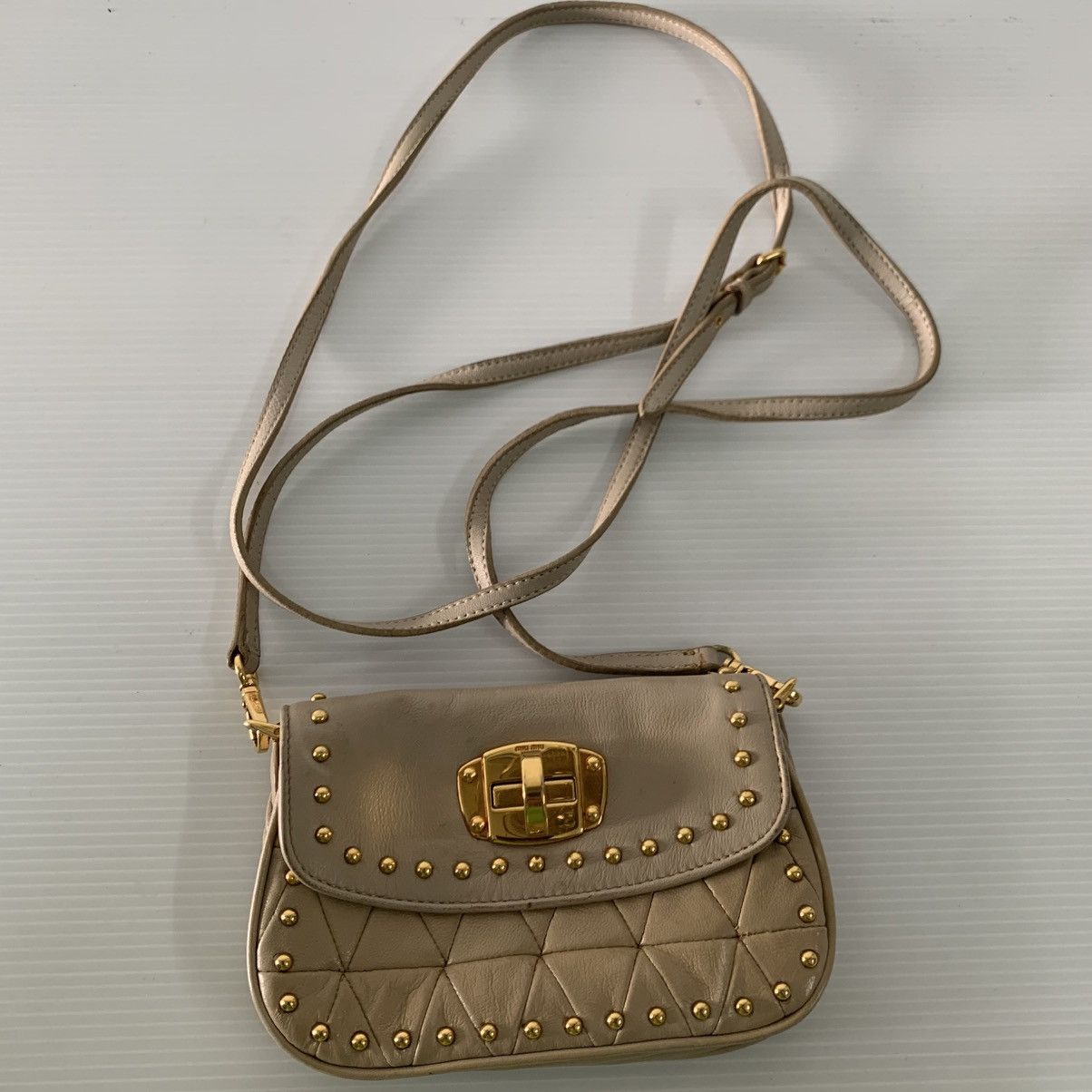 Miu Miu Miu Miu Small Card Coin Slingbag Rare Design Size ONE SIZE - 15 Thumbnail